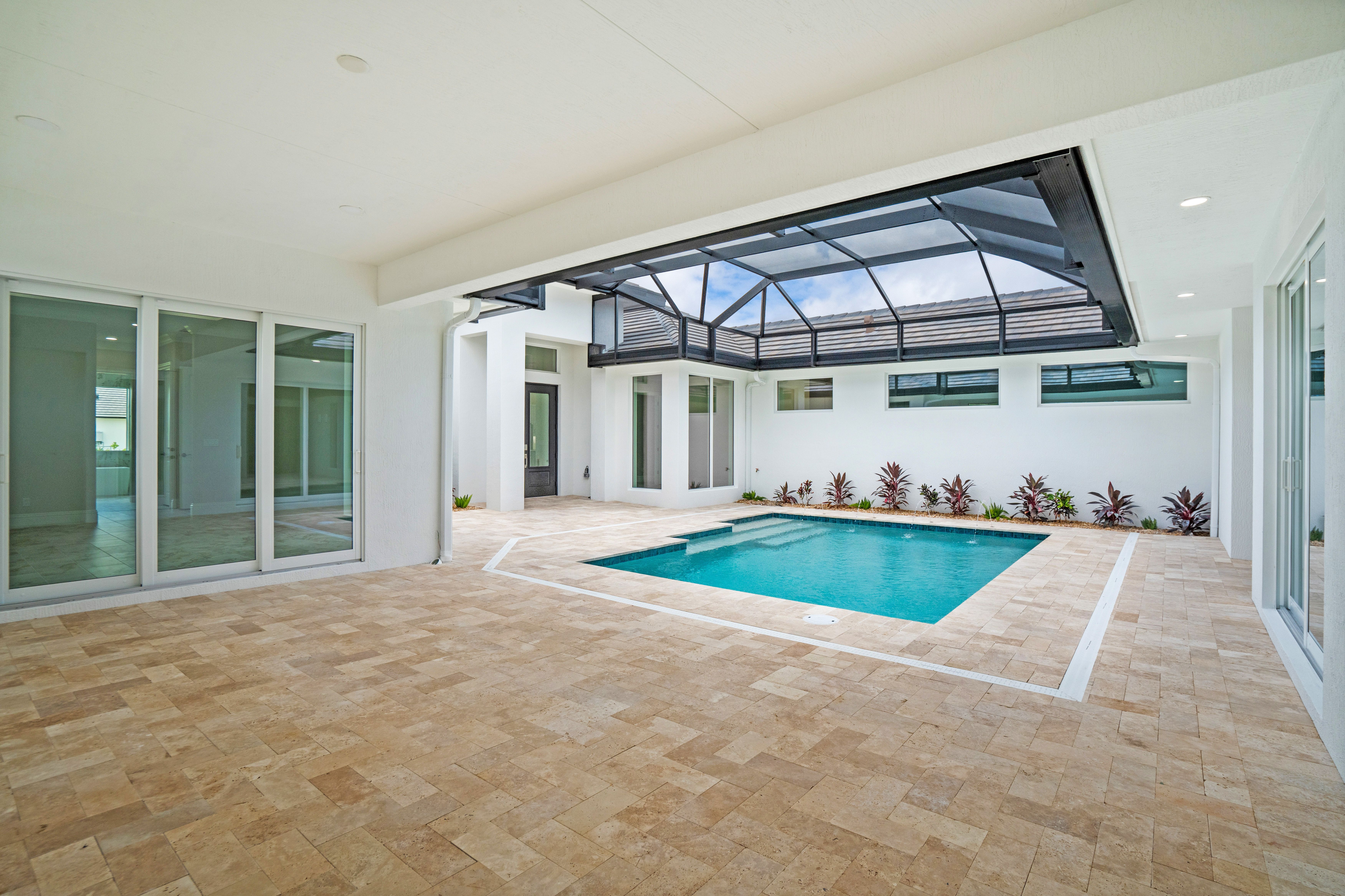 Lanai and Courtyard Pool | 14196 SW Pinnacle Ct