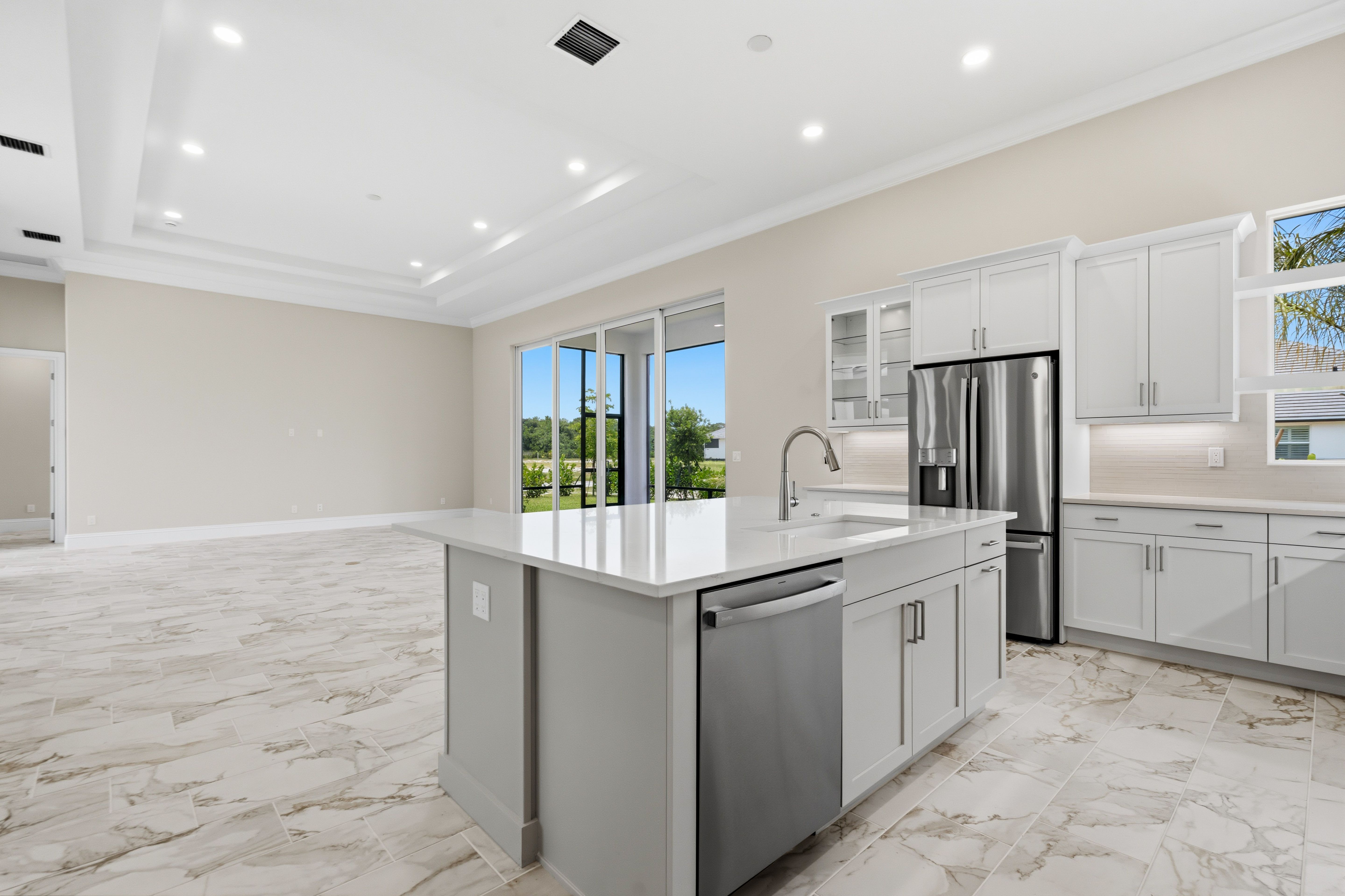 Kitchen to Great Room | 14196 SW Pinnacle Ct