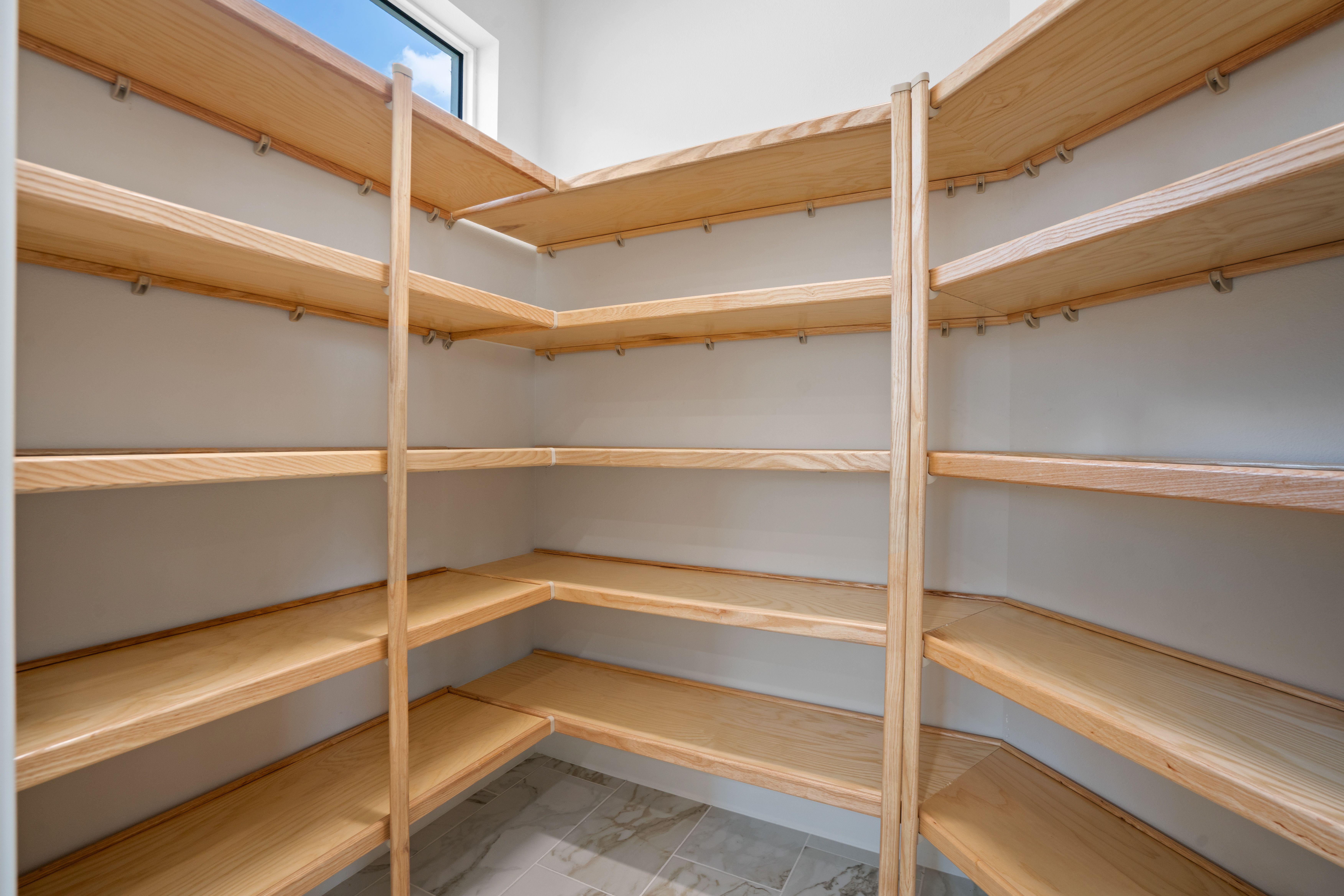 Pantry | 14196 SW Pinnacle Ct