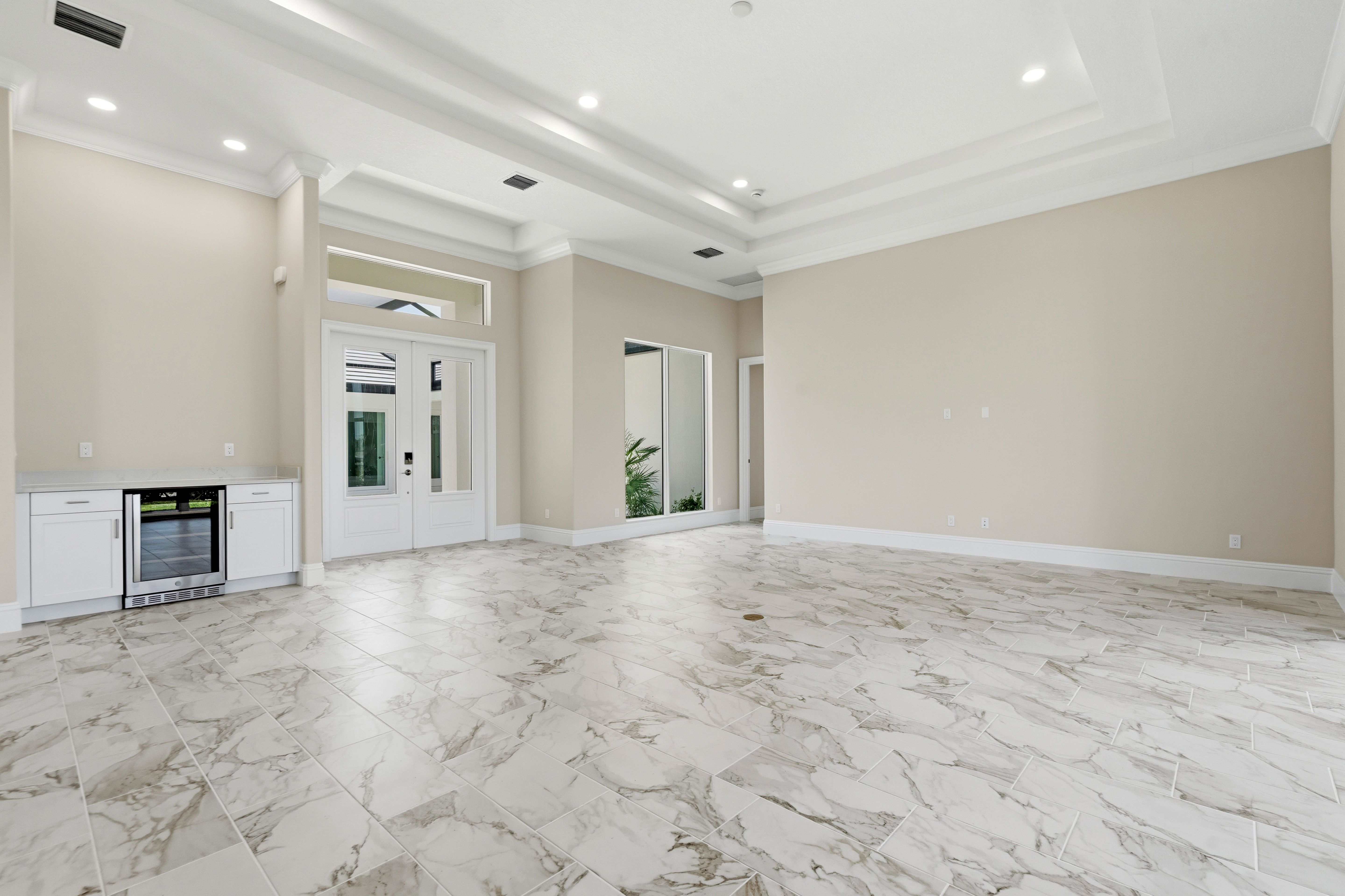 Great Room to Front Door | 14196 SW Pinnacle Ct