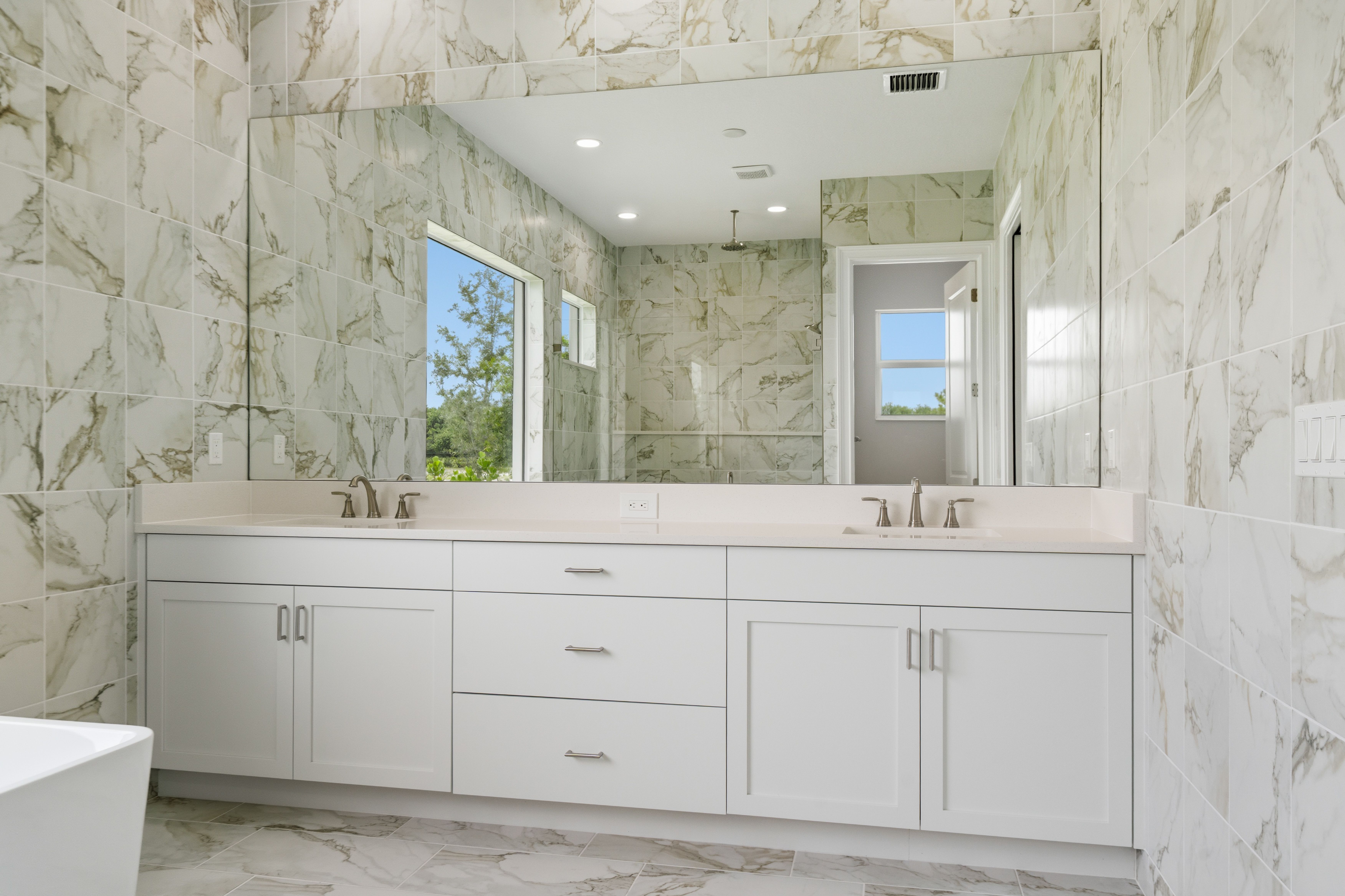 Master Bath | 14196 SW Pinnacle Ct