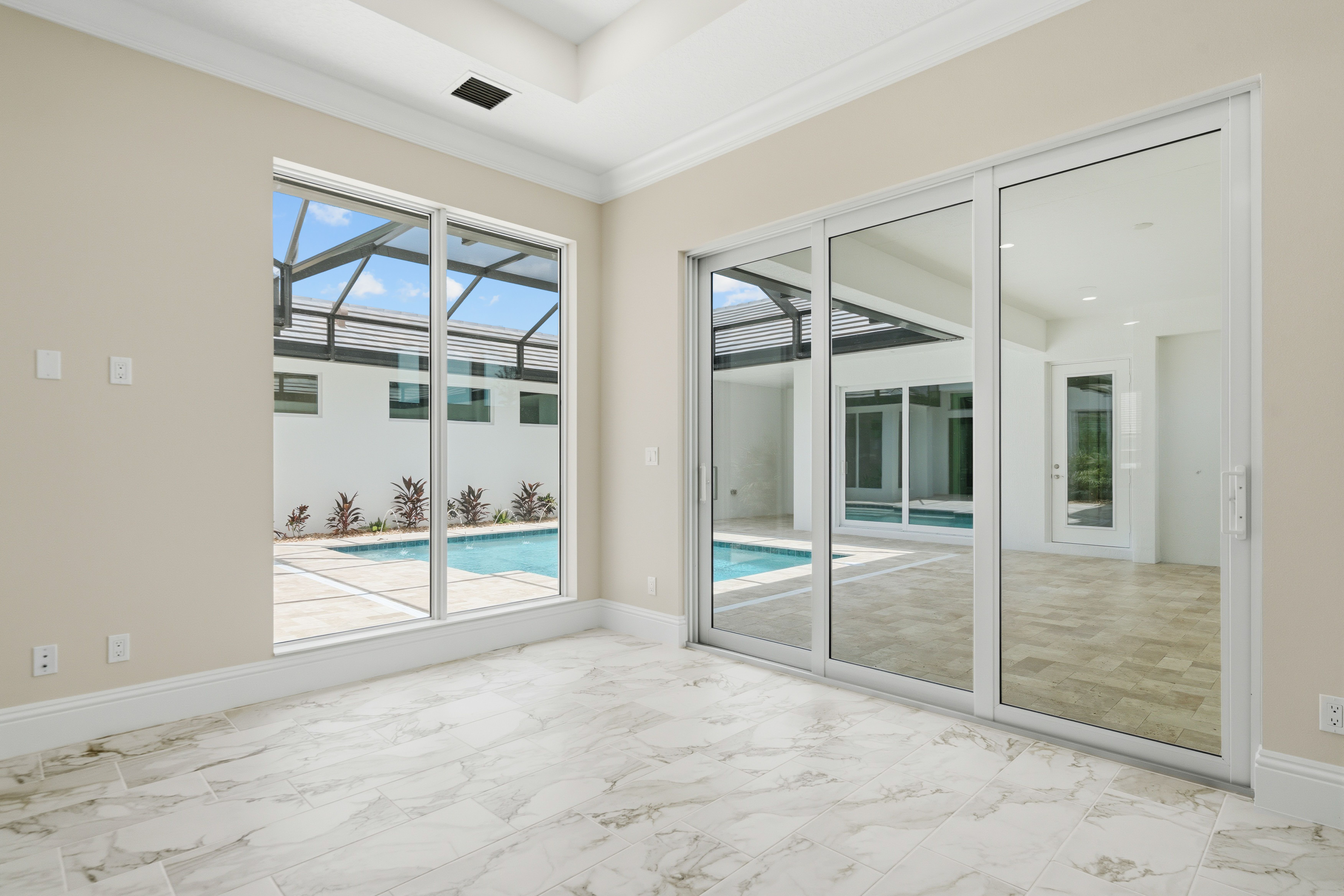 Den | 14196 SW Pinnacle Ct