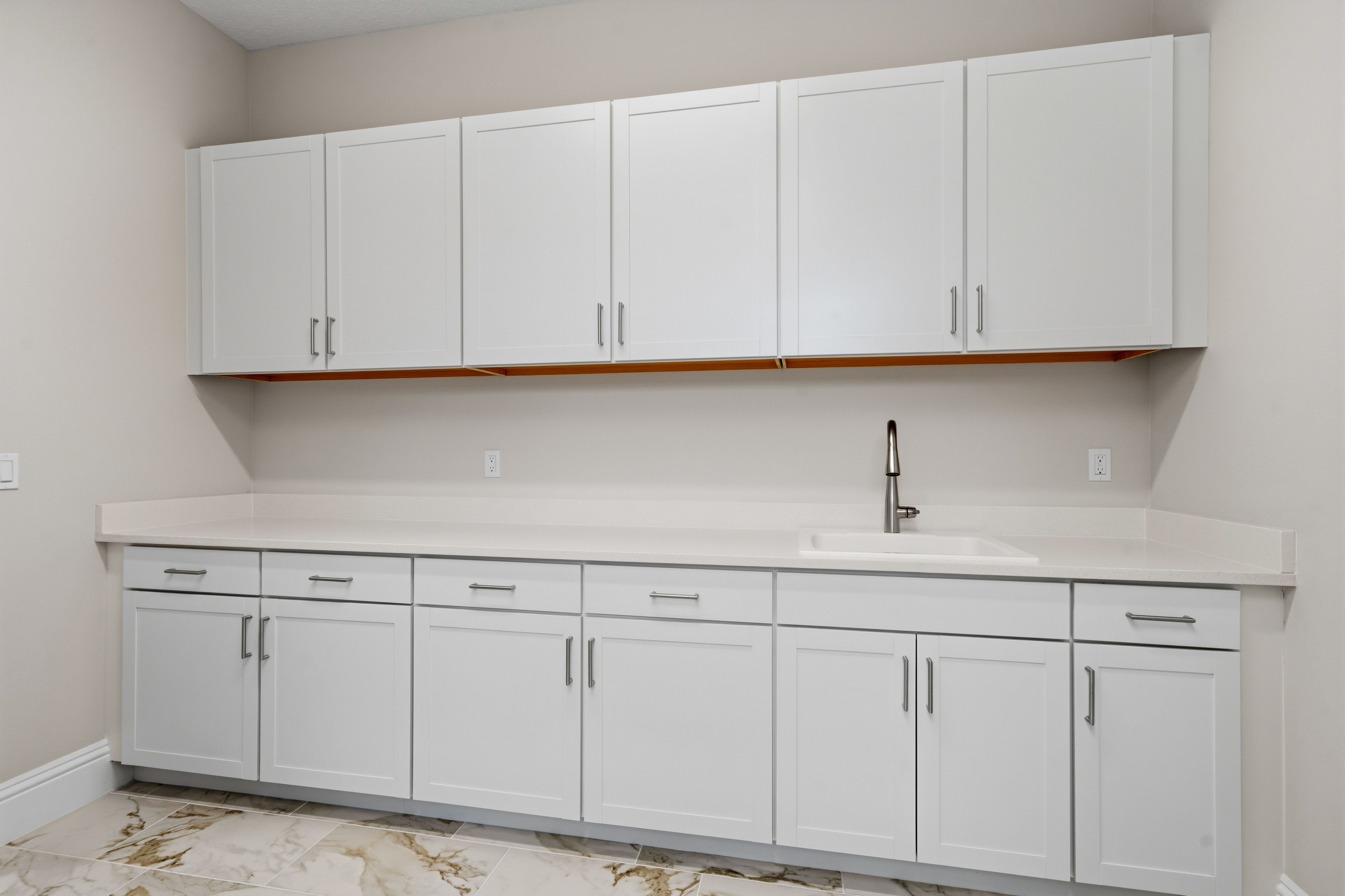 Laundry Room | 14196 SW Pinnacle Ct