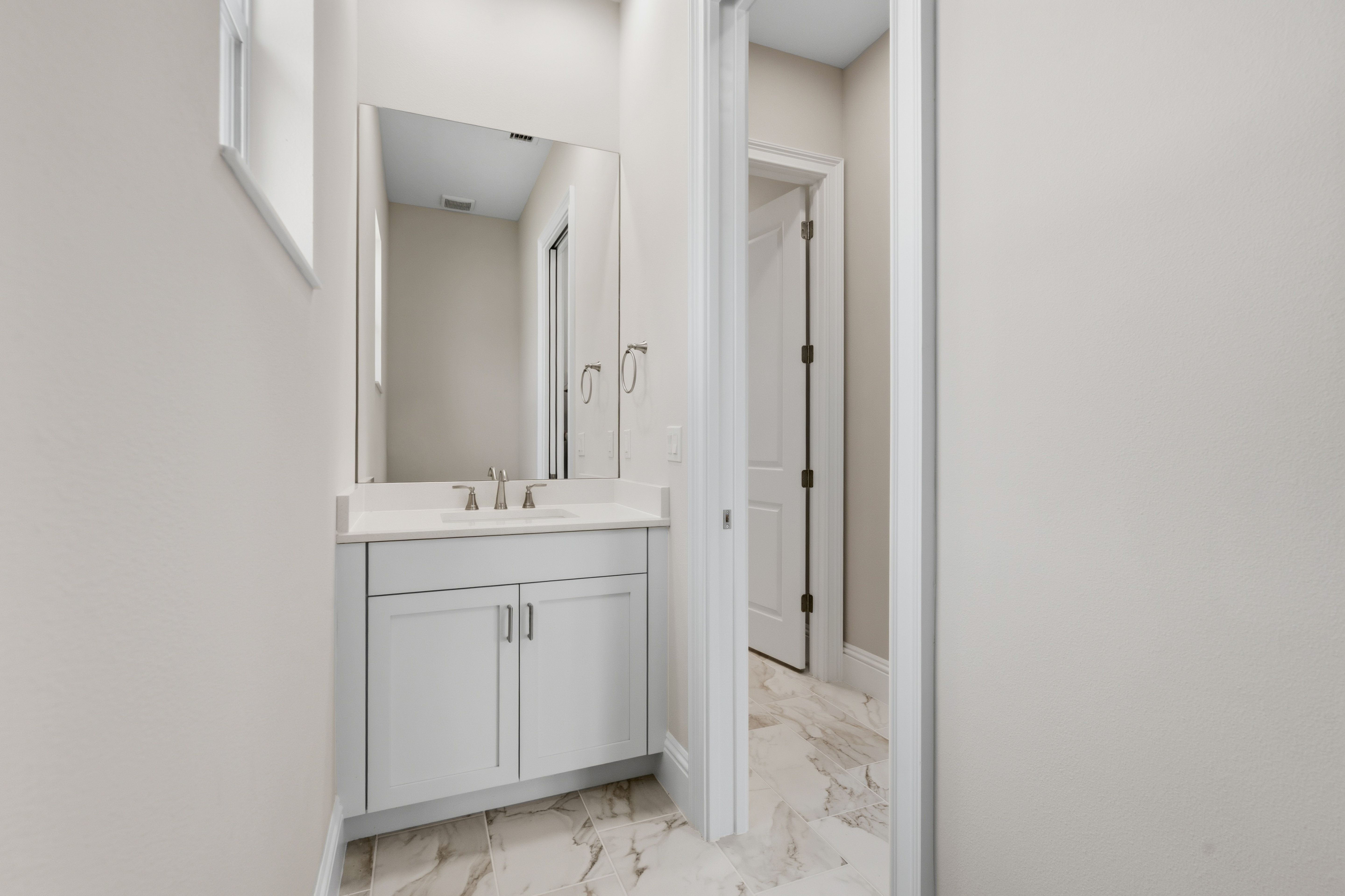 Powder Bath | 14196 SW Pinnacle Ct