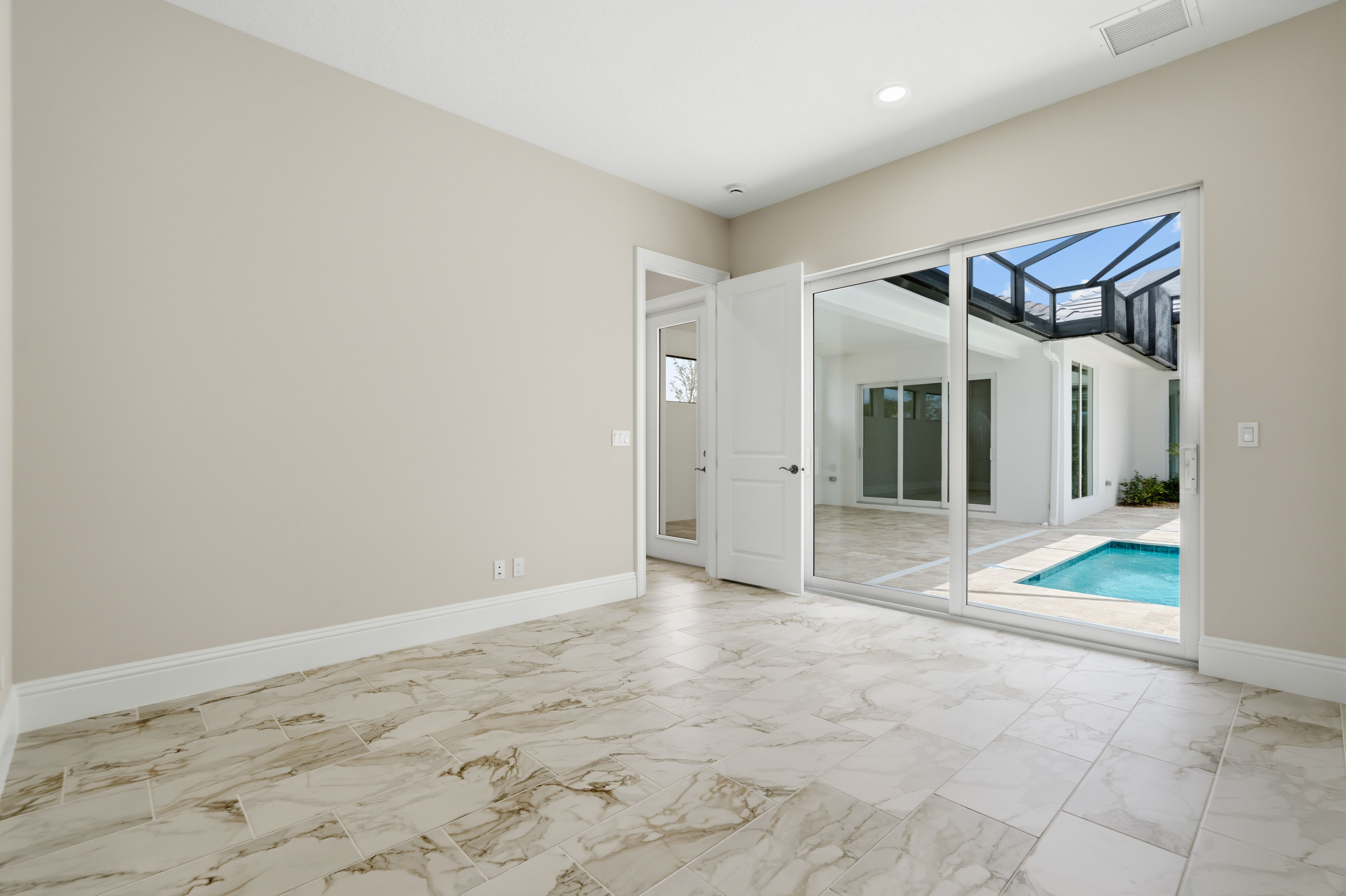 Bedroom 2 | 14196 SW Pinnacle Ct