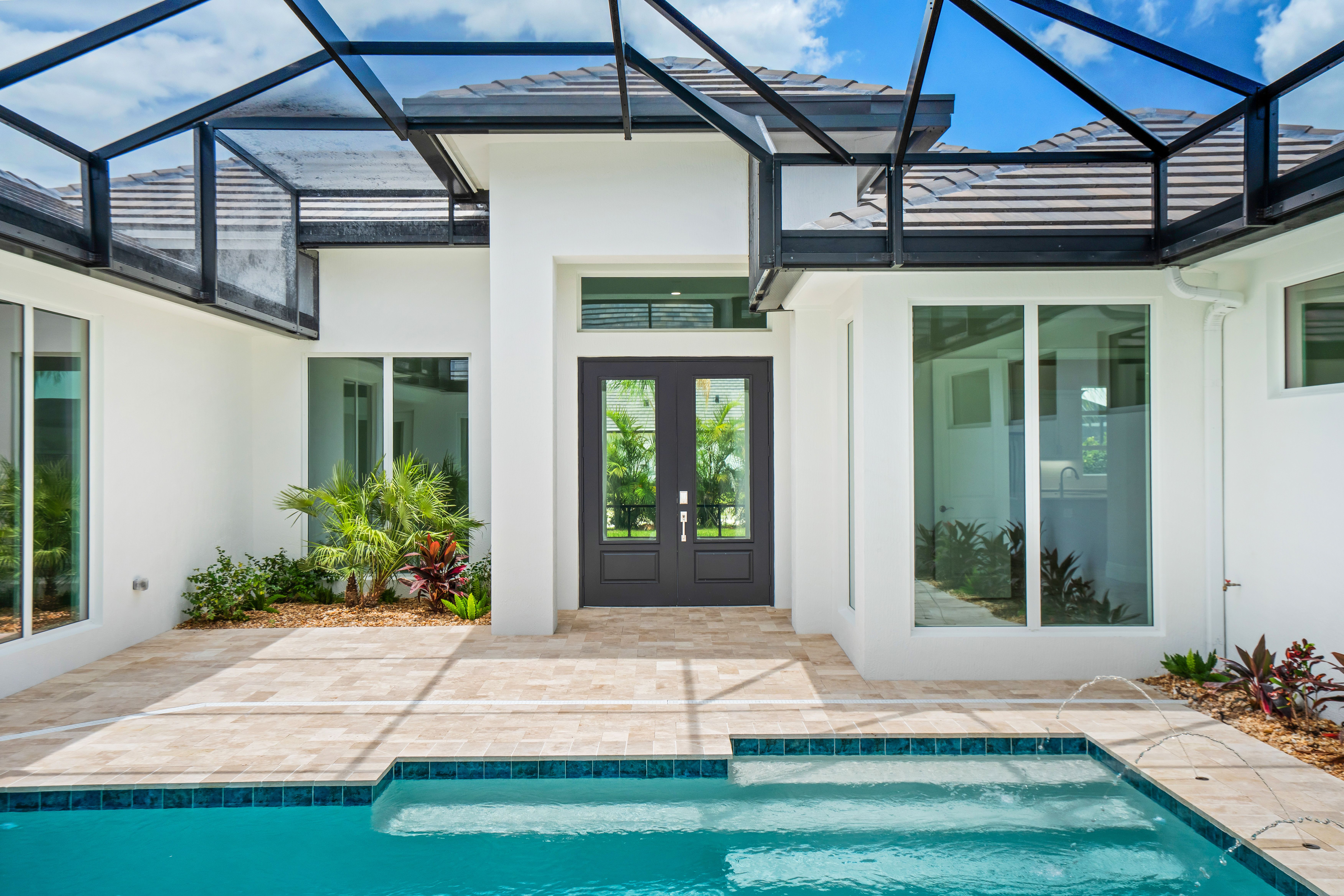 Courtyard to Front Door | 14196 SW Pinnacle Ct