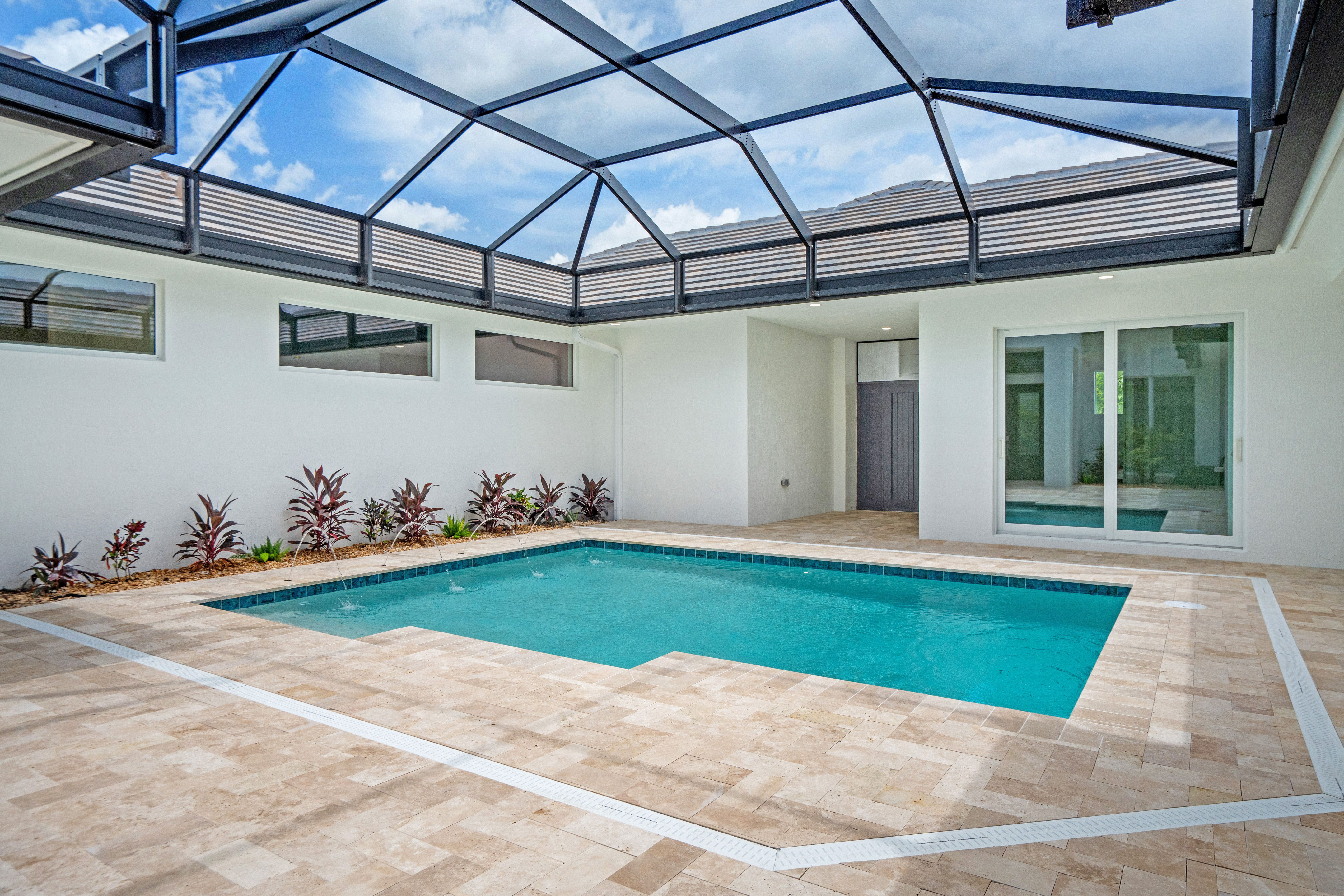 Screened Pool Courtyard | 14196 SW Pinnacle Ct