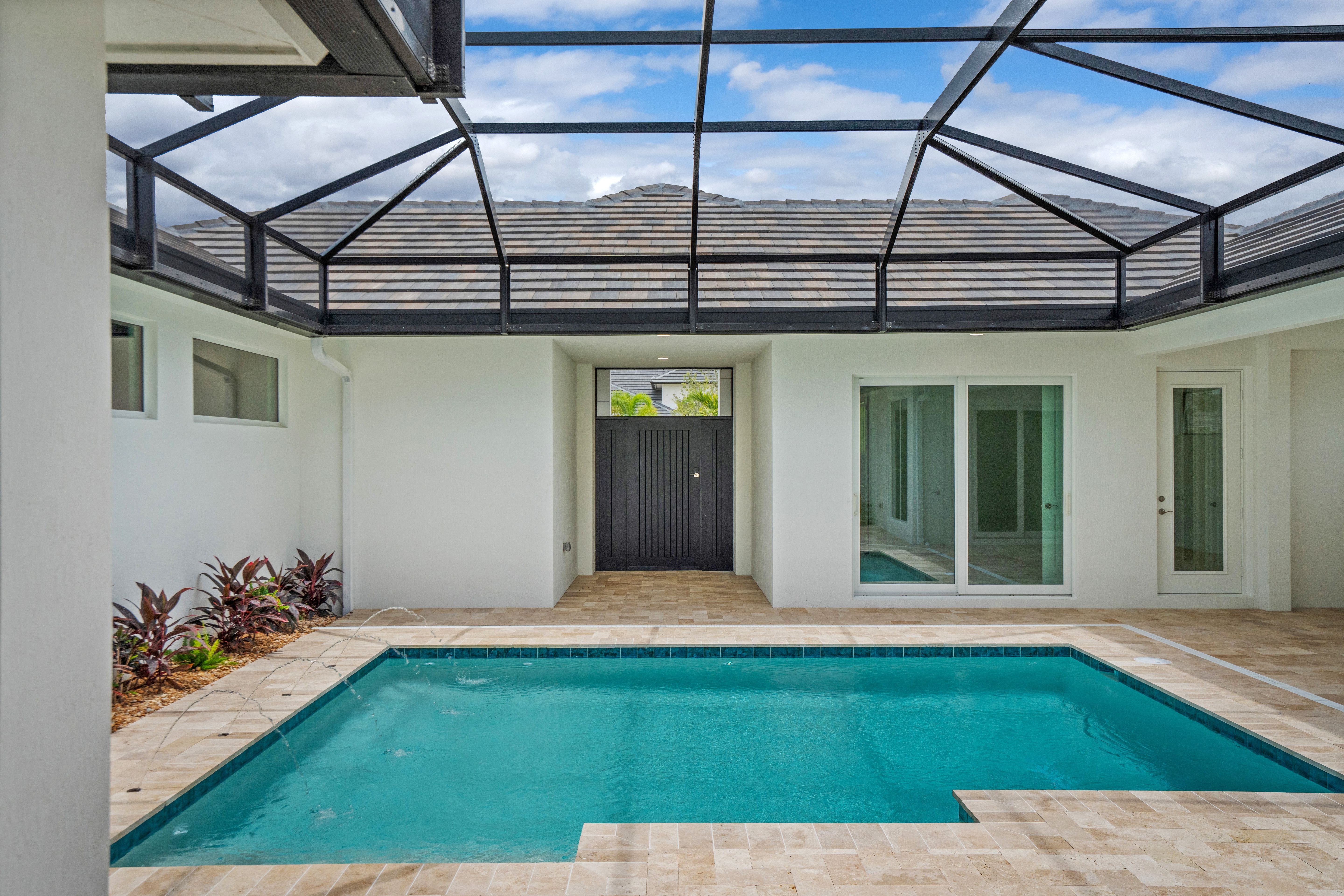 Screened Pool Courtyard | 14196 SW Pinnacle Ct
