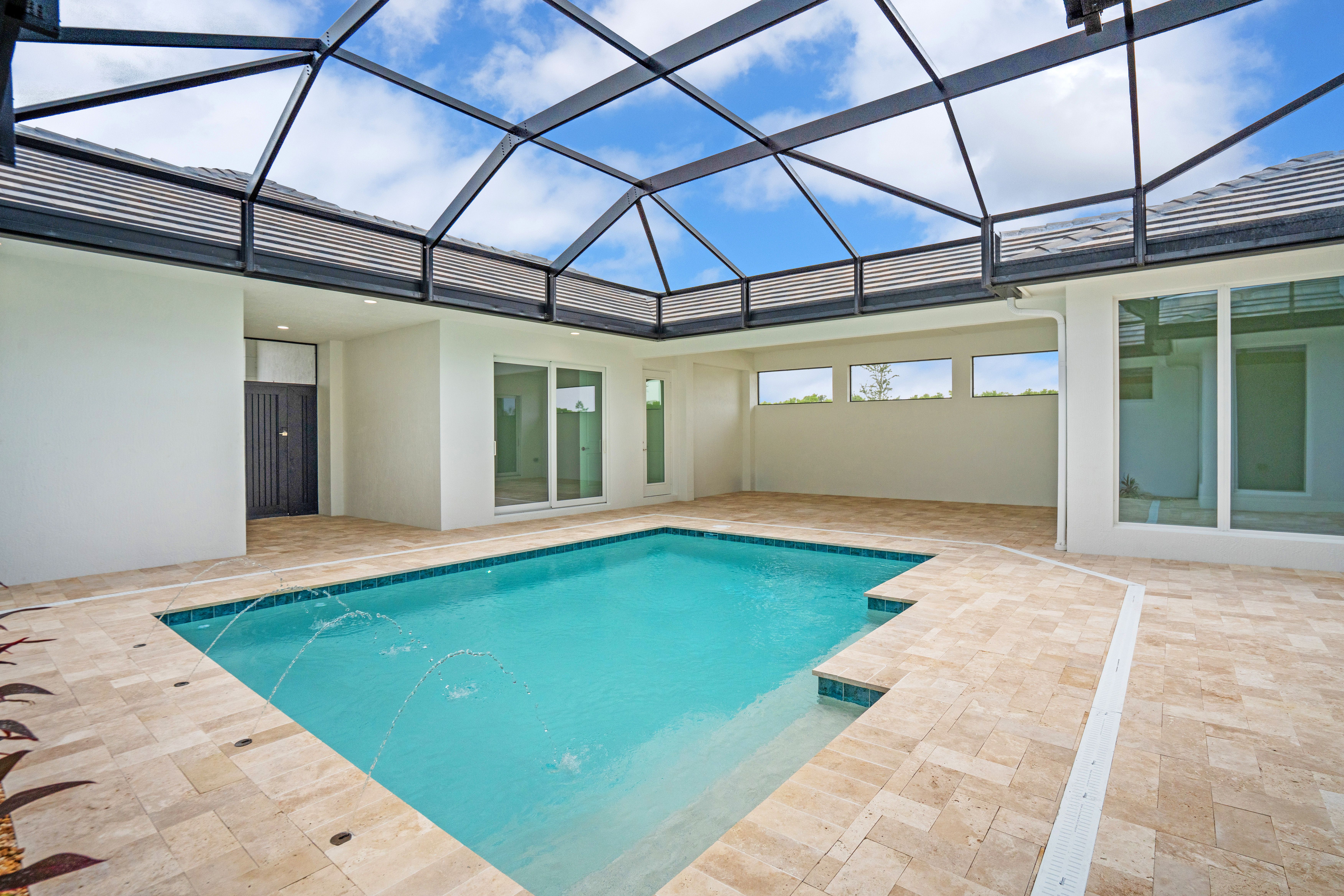 Screened Pool Courtyard | 14196 SW Pinnacle Ct