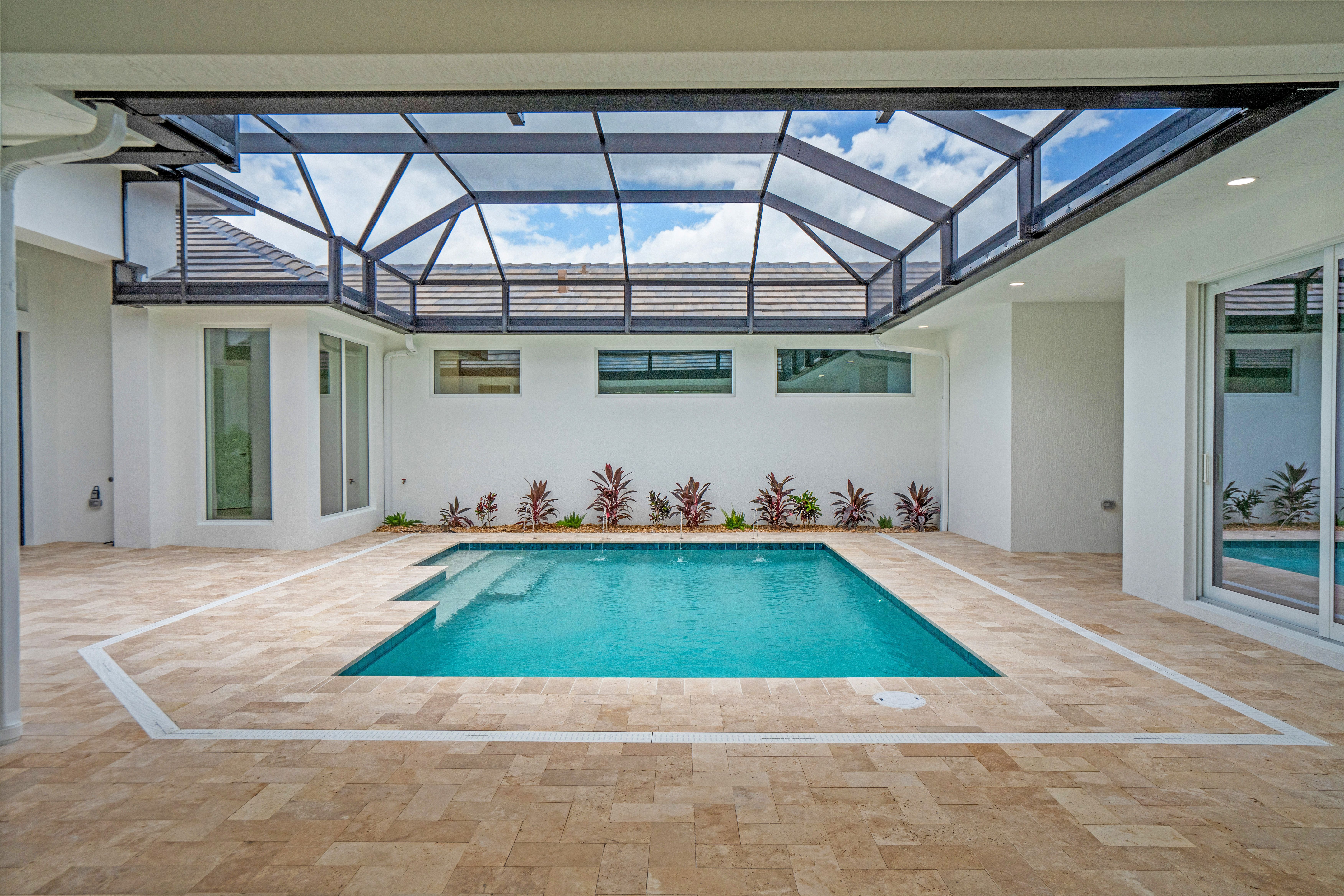 Screened Pool Courtyard | 14196 SW Pinnacle Ct