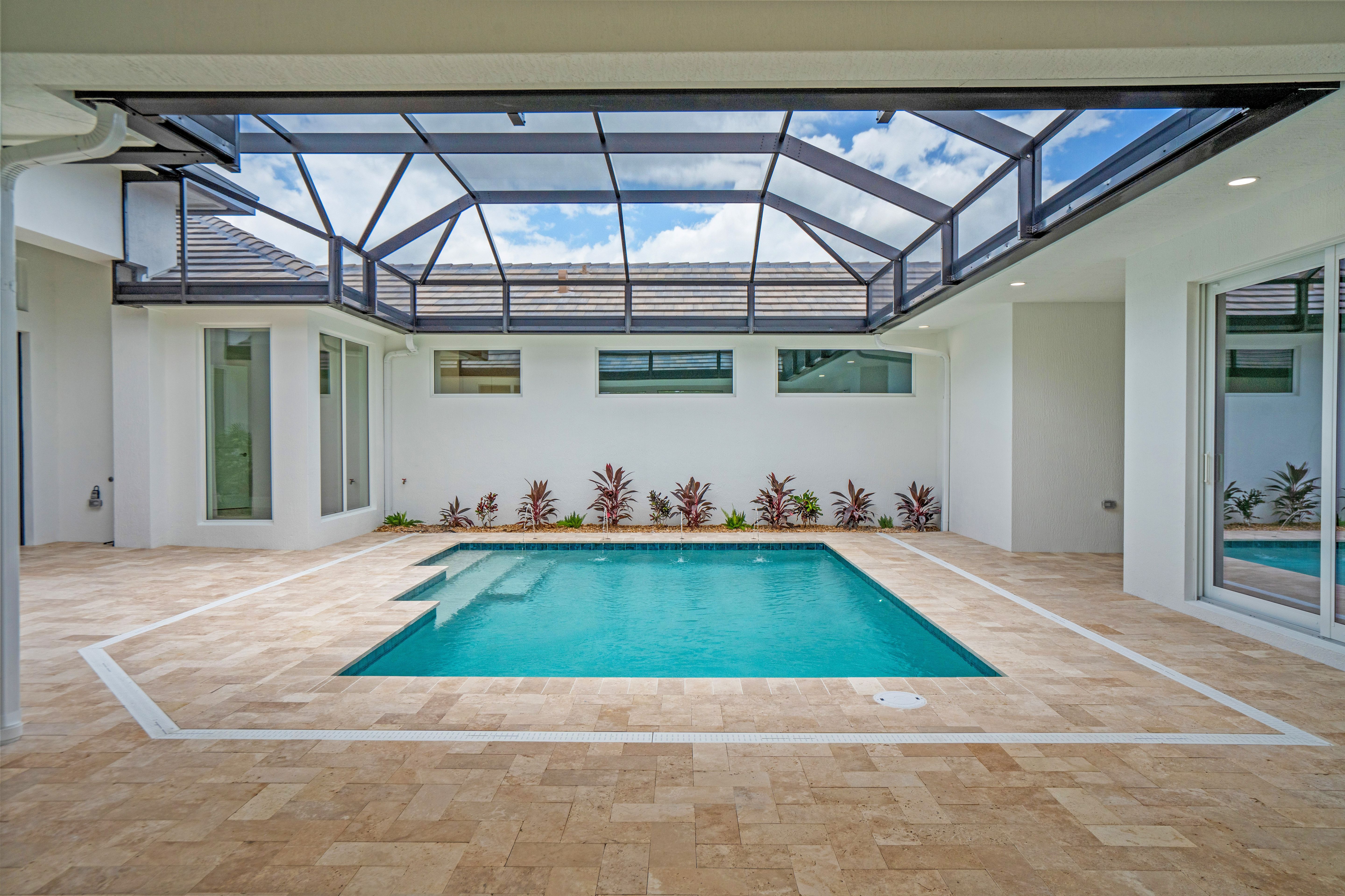 Screened Pool Courtyard | 14196 SW Pinnacle Ct