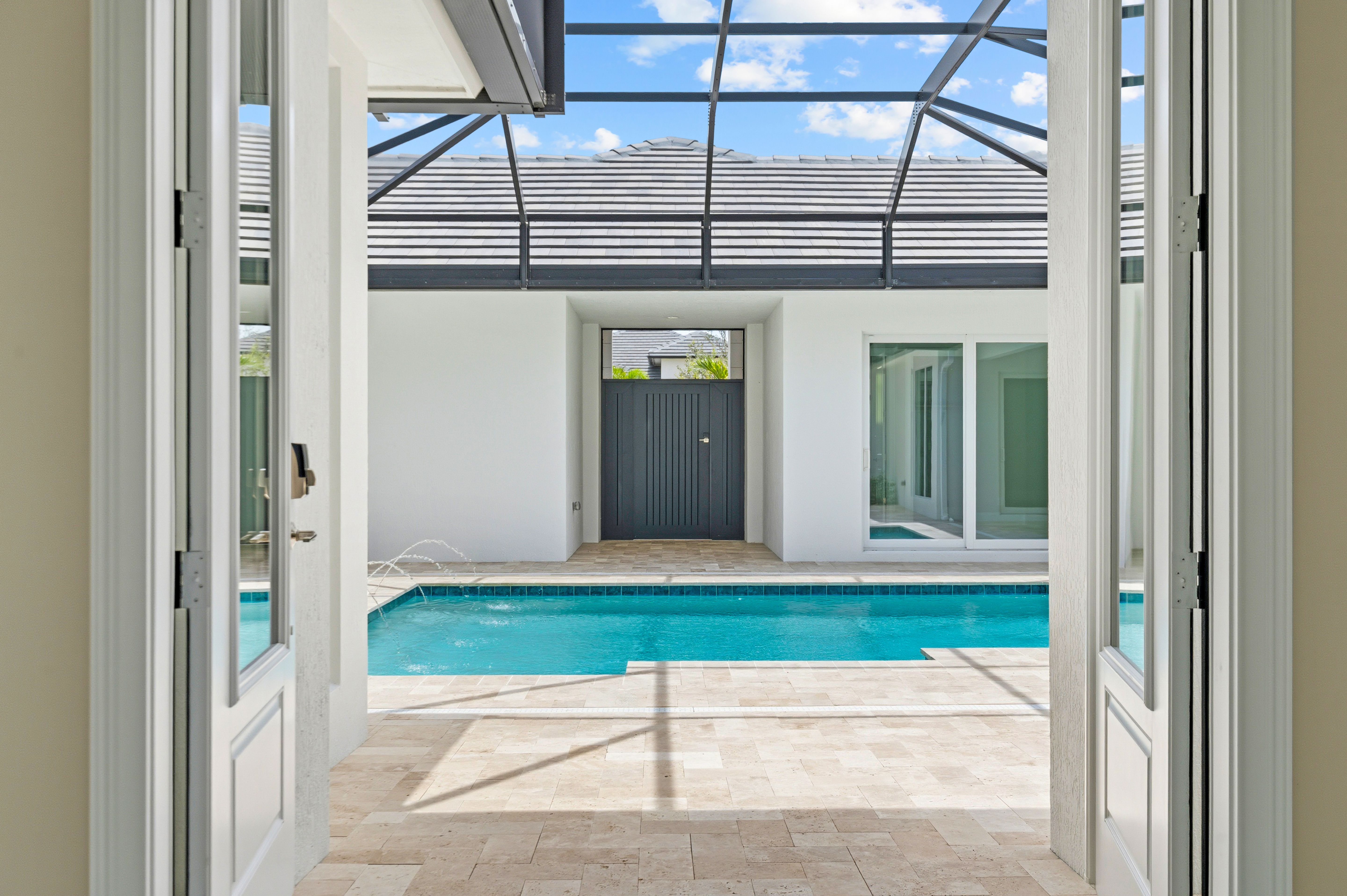 Front Door to Courtyard | 14196 SW Pinnacle Ct