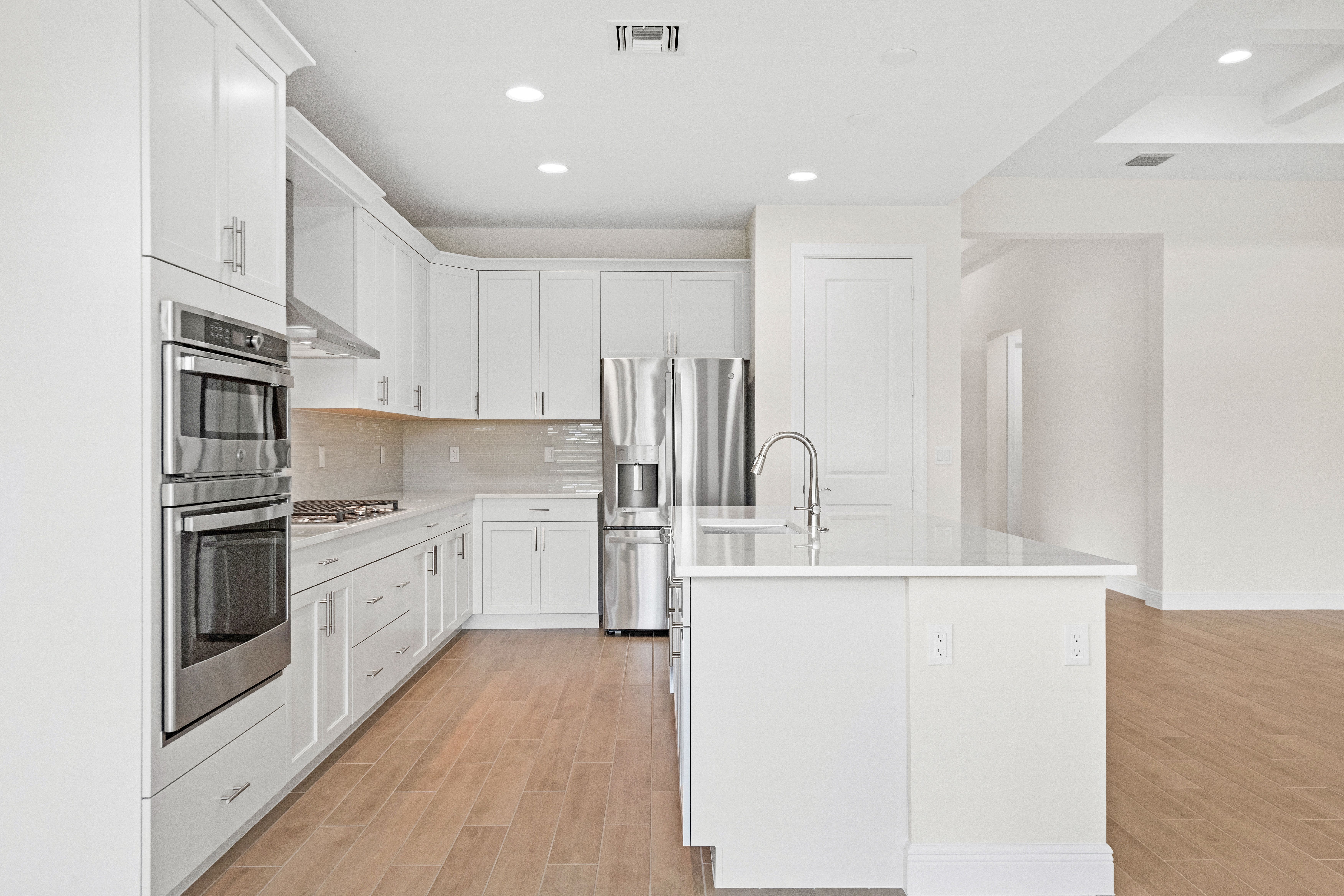 Kitchen | 4018 Tower Pointe Way