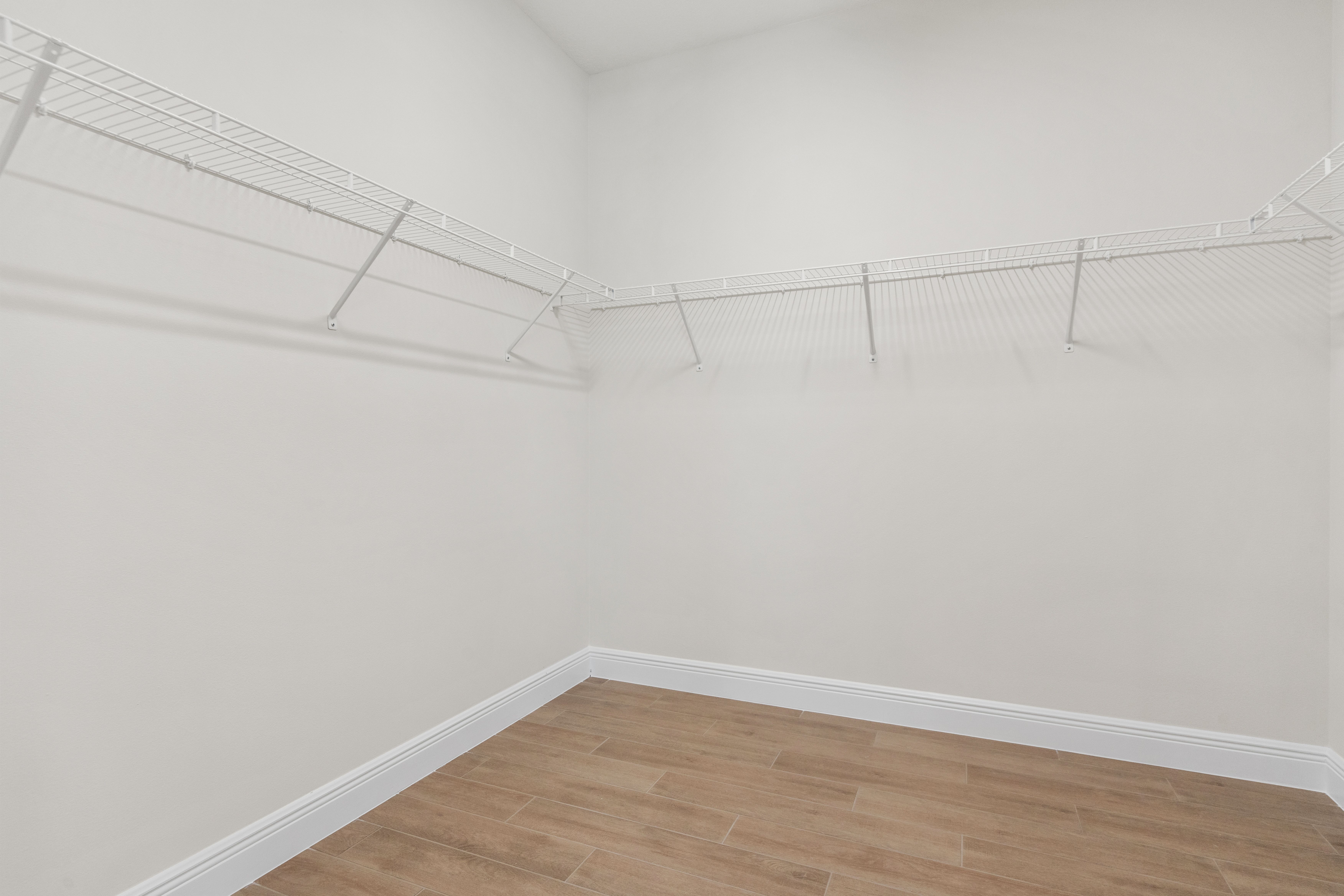 Master Walk-in Closet | 4018 Tower Pointe Way