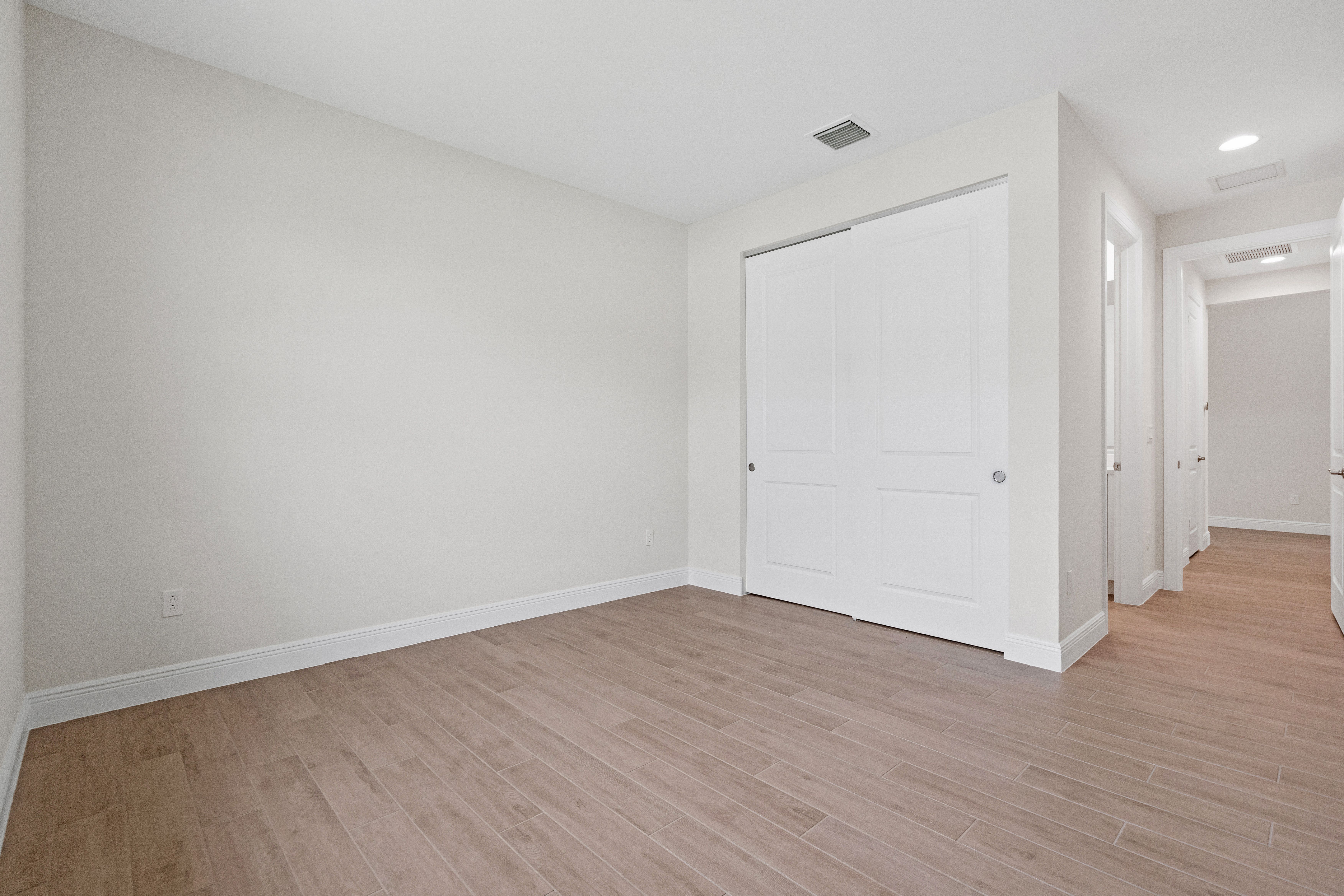 Bed 2 | 4018 Tower Pointe Way