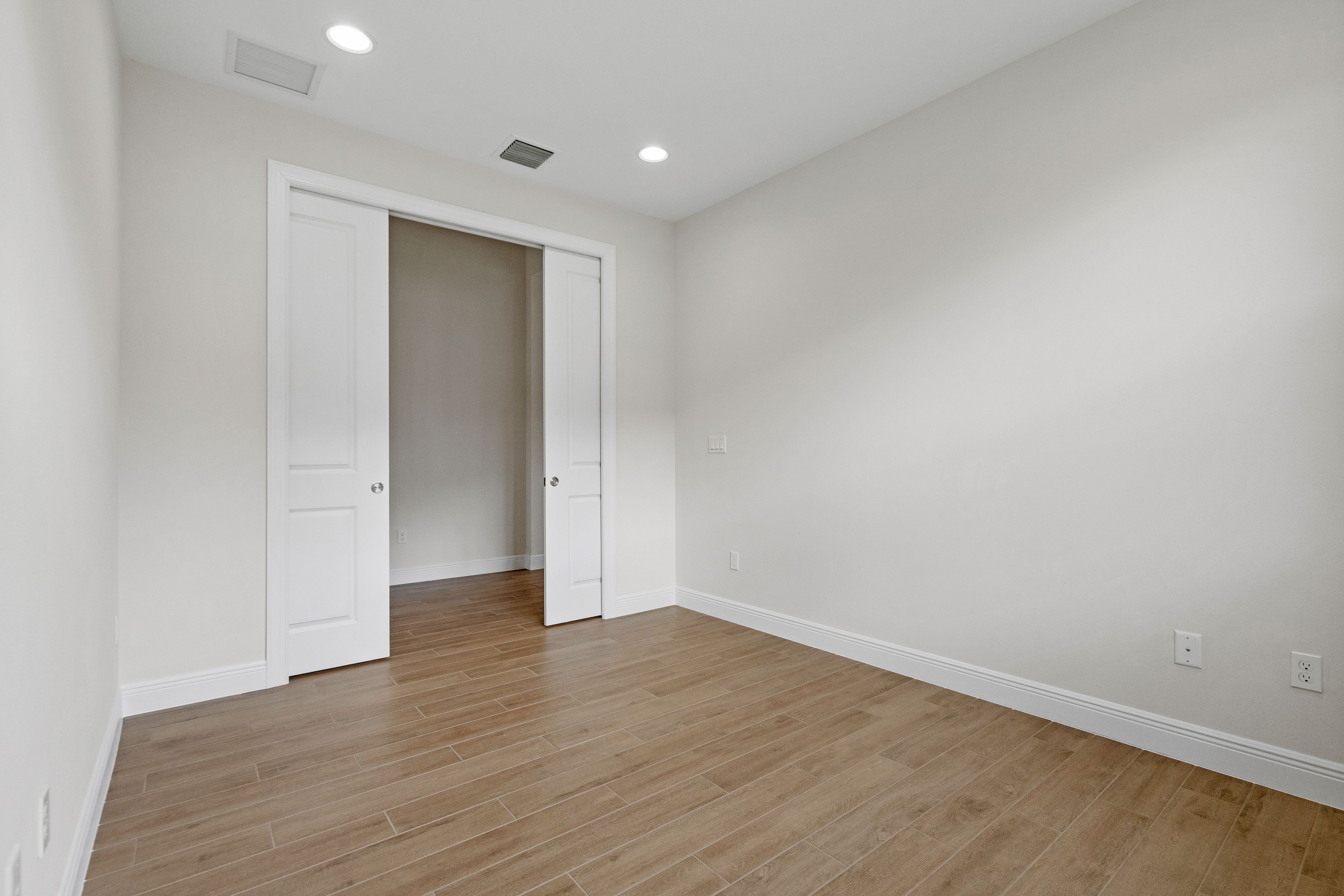 Bed 3 | 4018 Tower Pointe Way