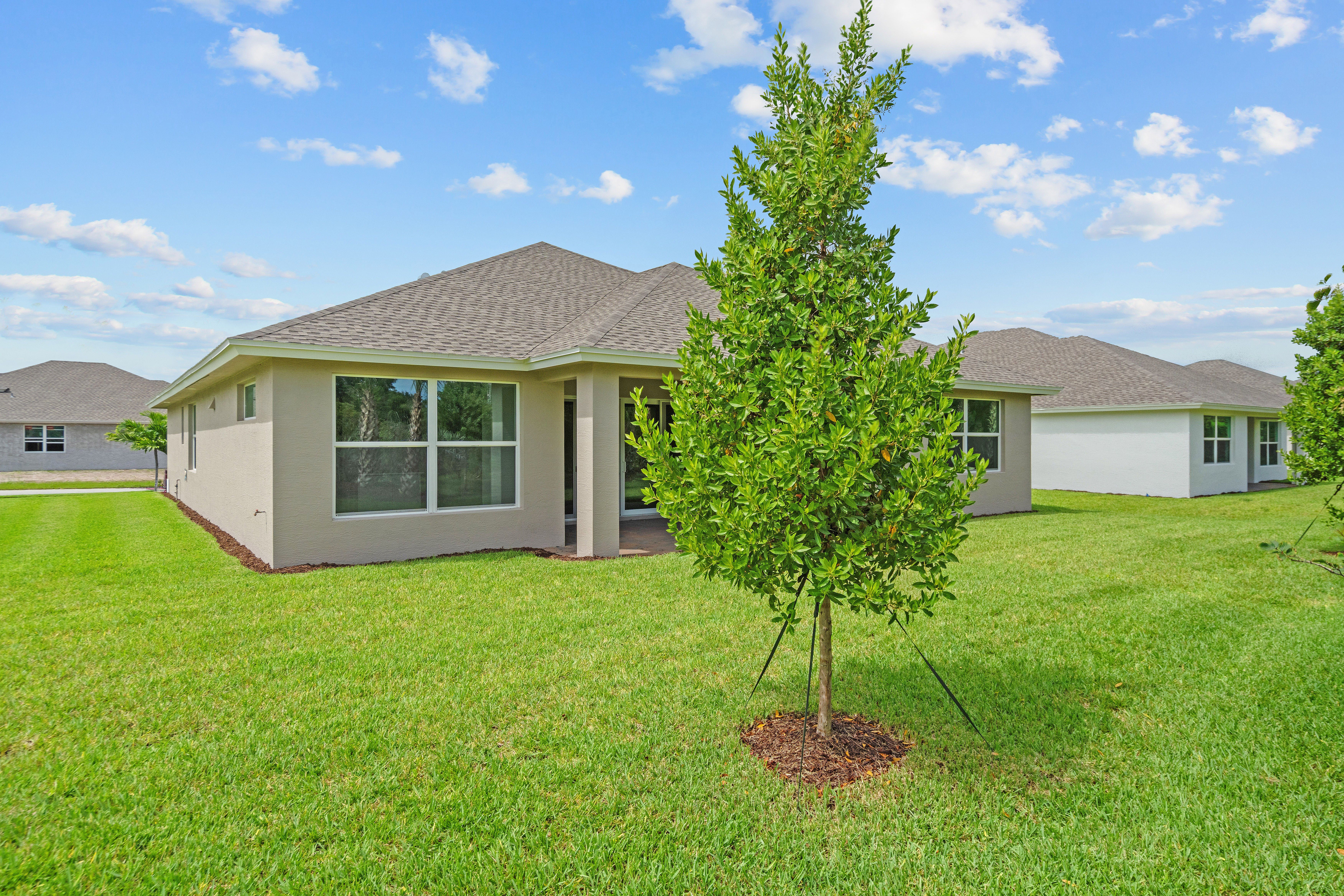 Rear Elevation | 4018 Tower Pointe Way