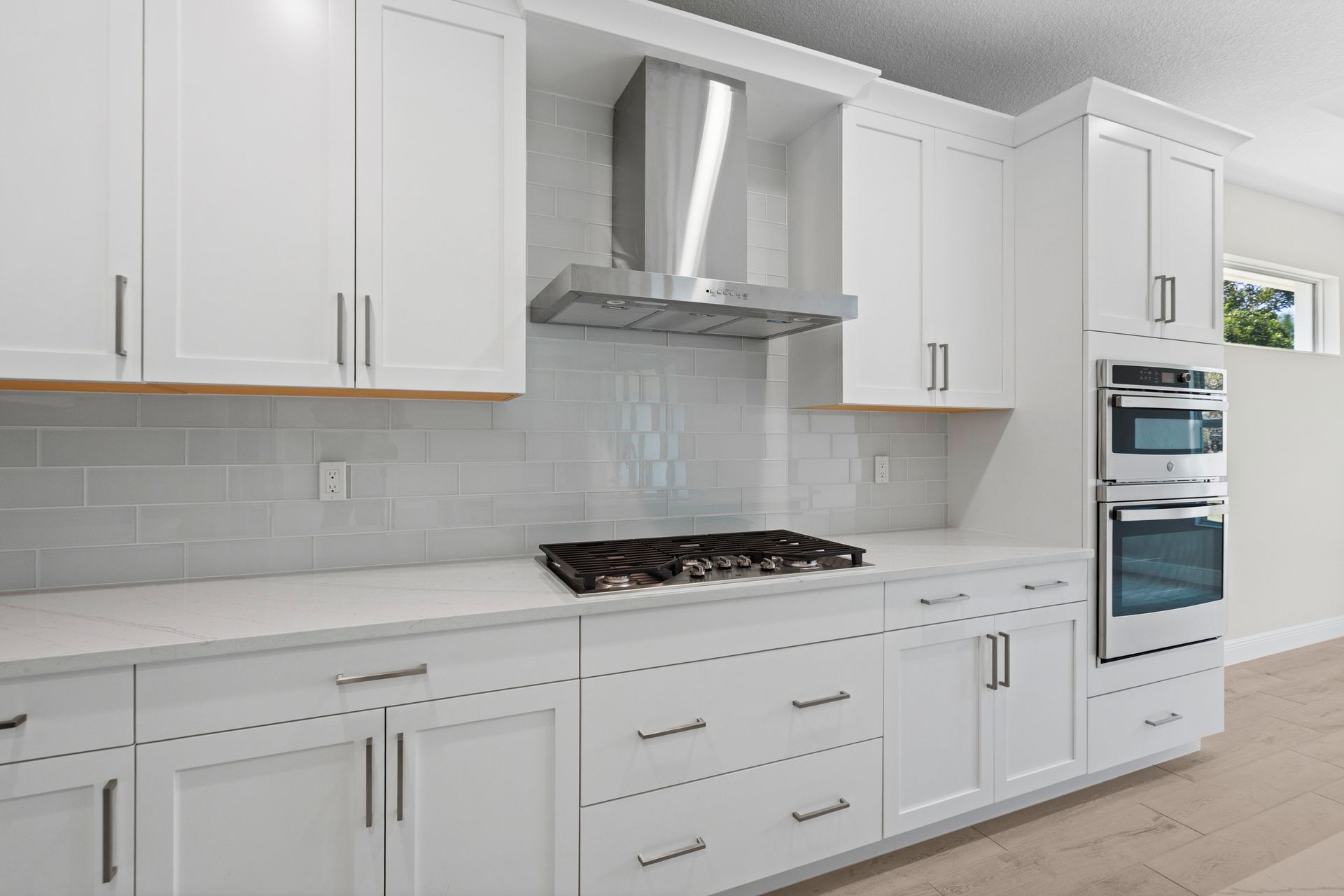 Kitchen | 4090 Tower Pointe Way