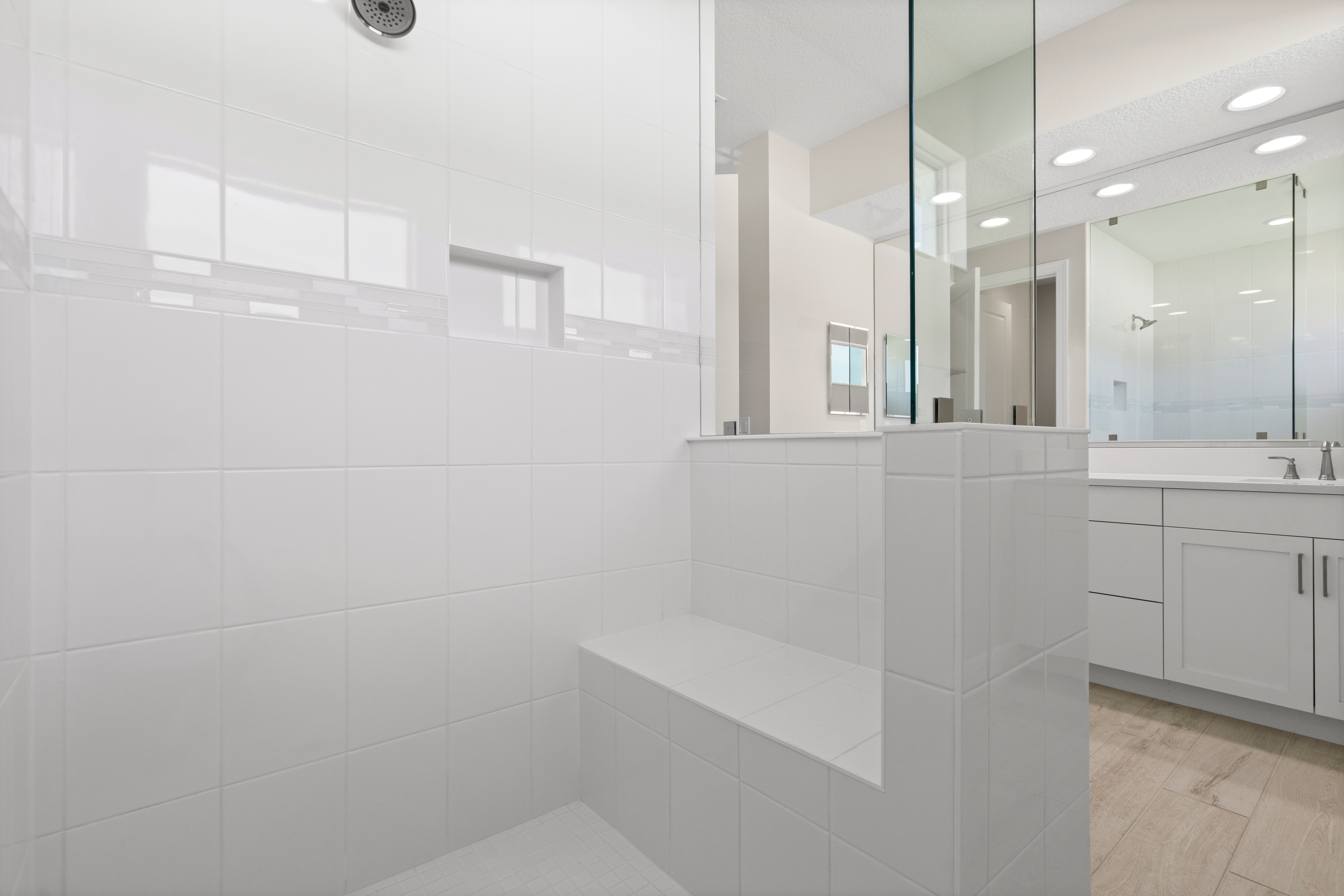 Master Bath | 4090 Tower Pointe Way