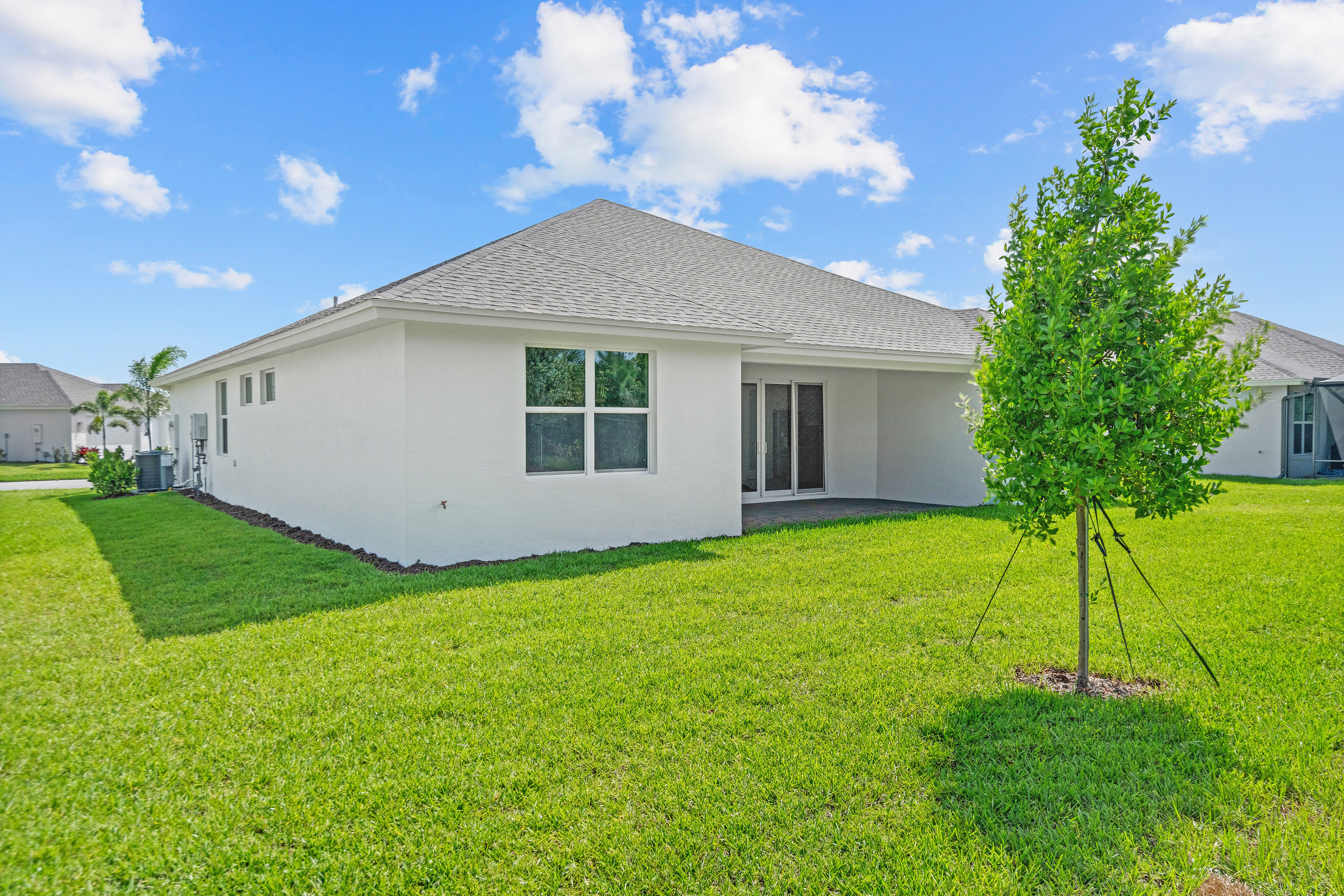 Rear Elevation | 4090 Tower Pointe Way