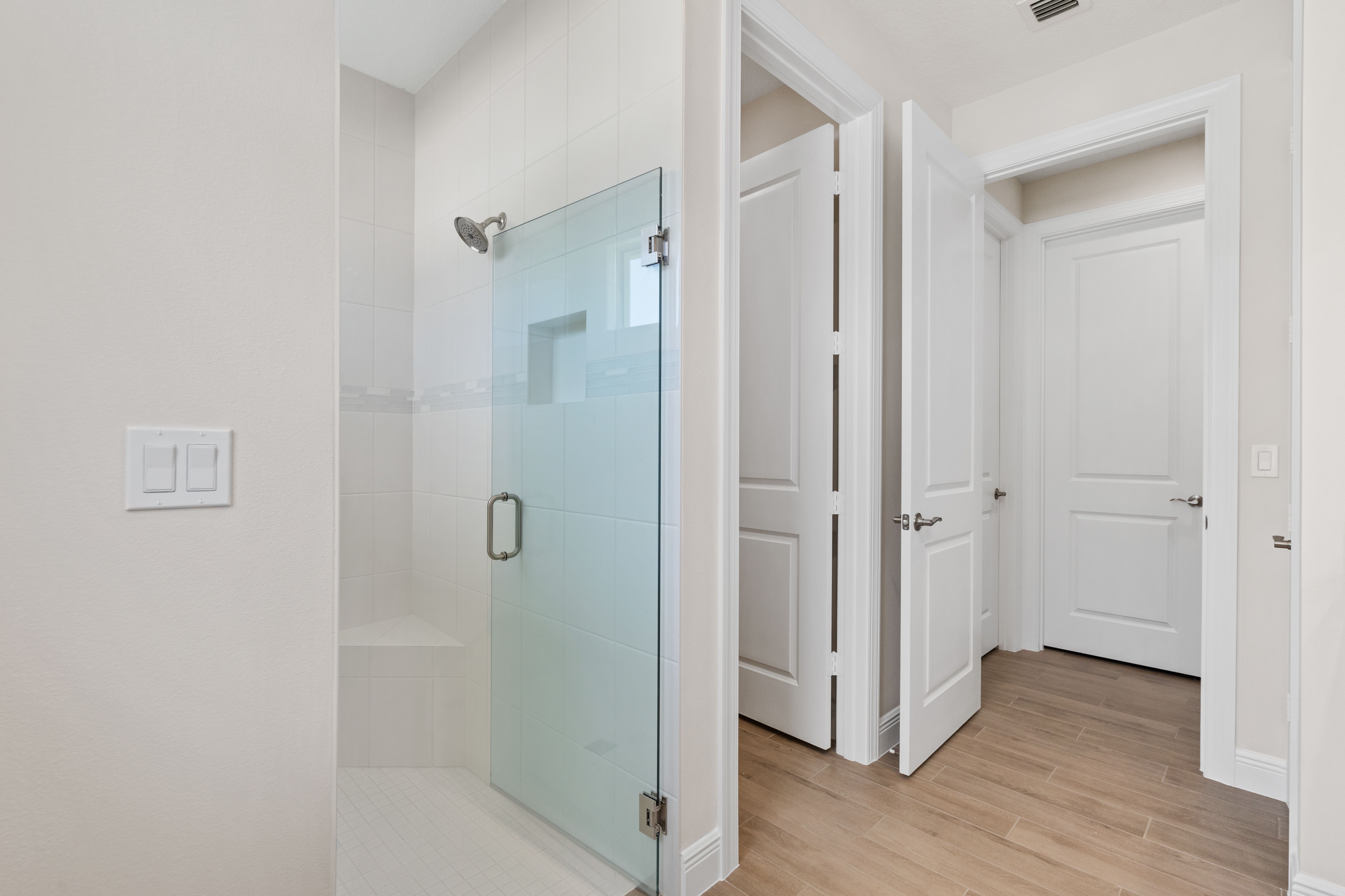 Master Bath | 4066 Tower Pointe Way