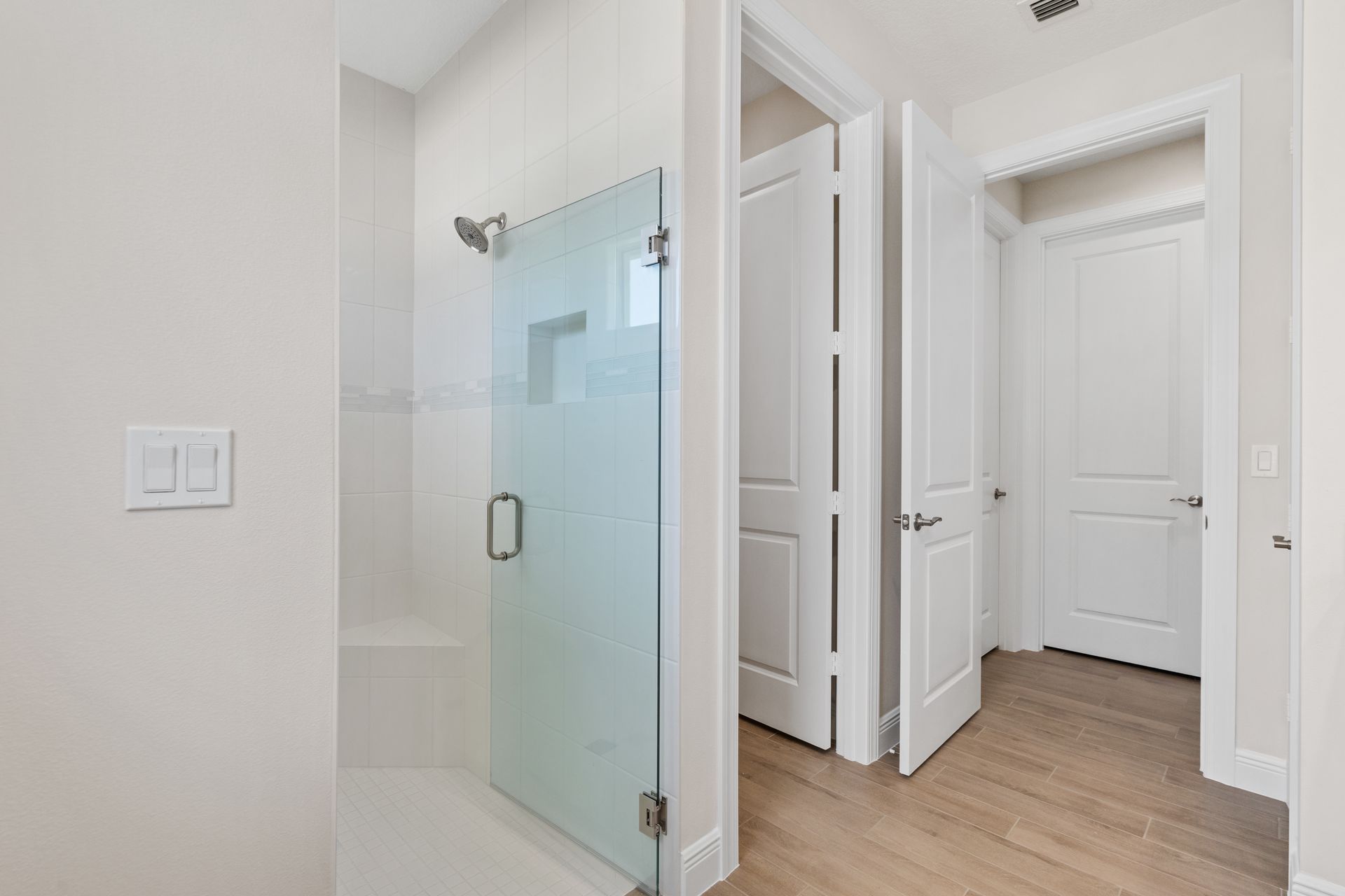 Master Bath | 4066 Tower Pointe Way
