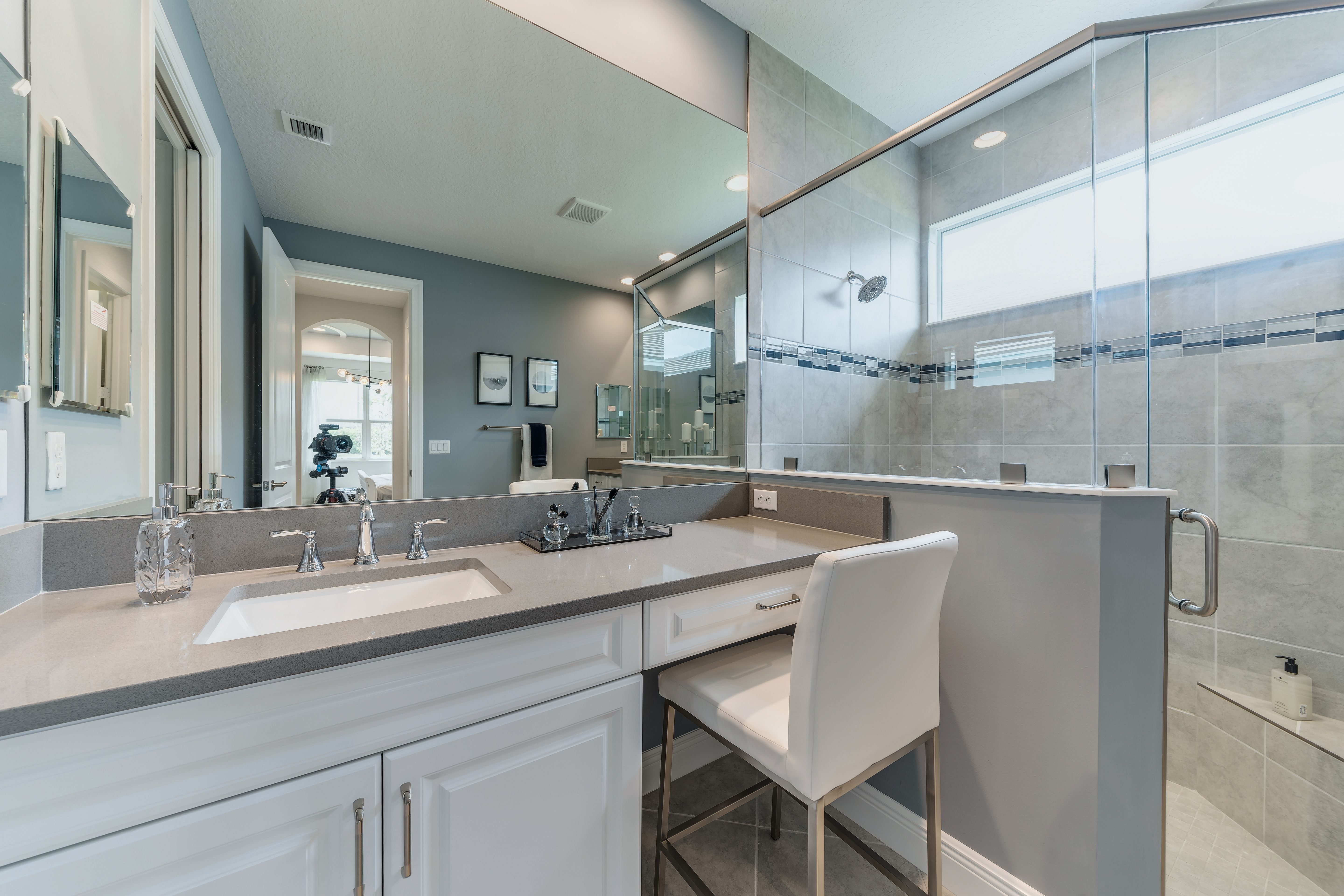 Master Bath | Palomar Model Move-in Ready
