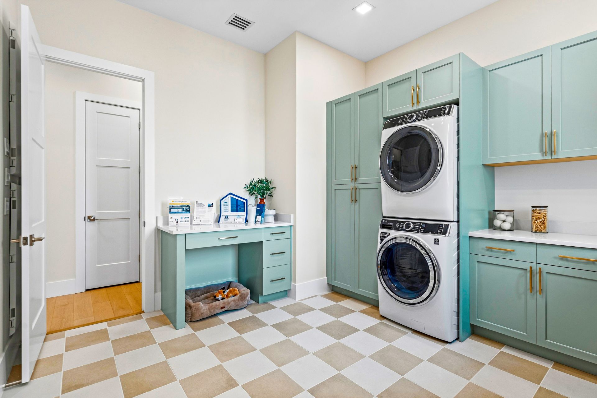 Laundry Room | Bridgewater