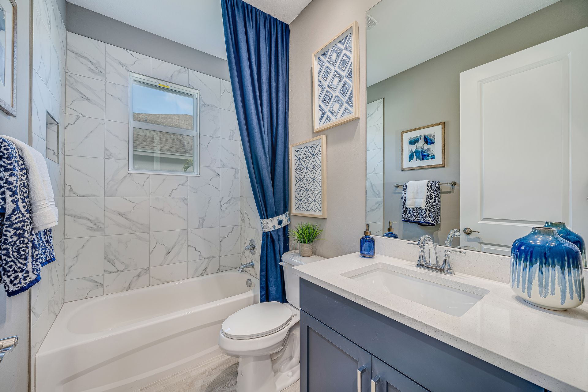High Pointe Capistrano Grande Guest Bath