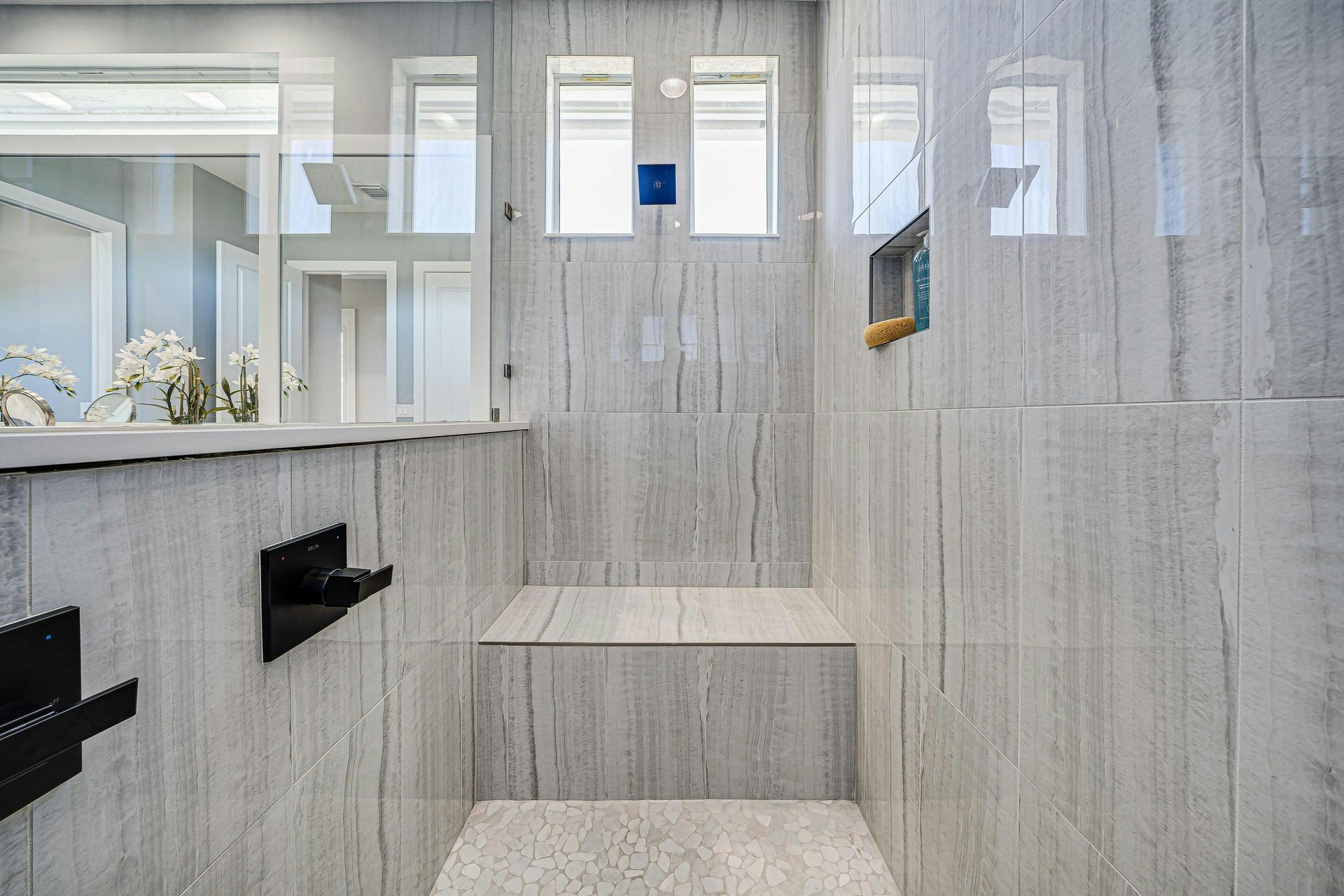 Master Bath | Magnolia 21