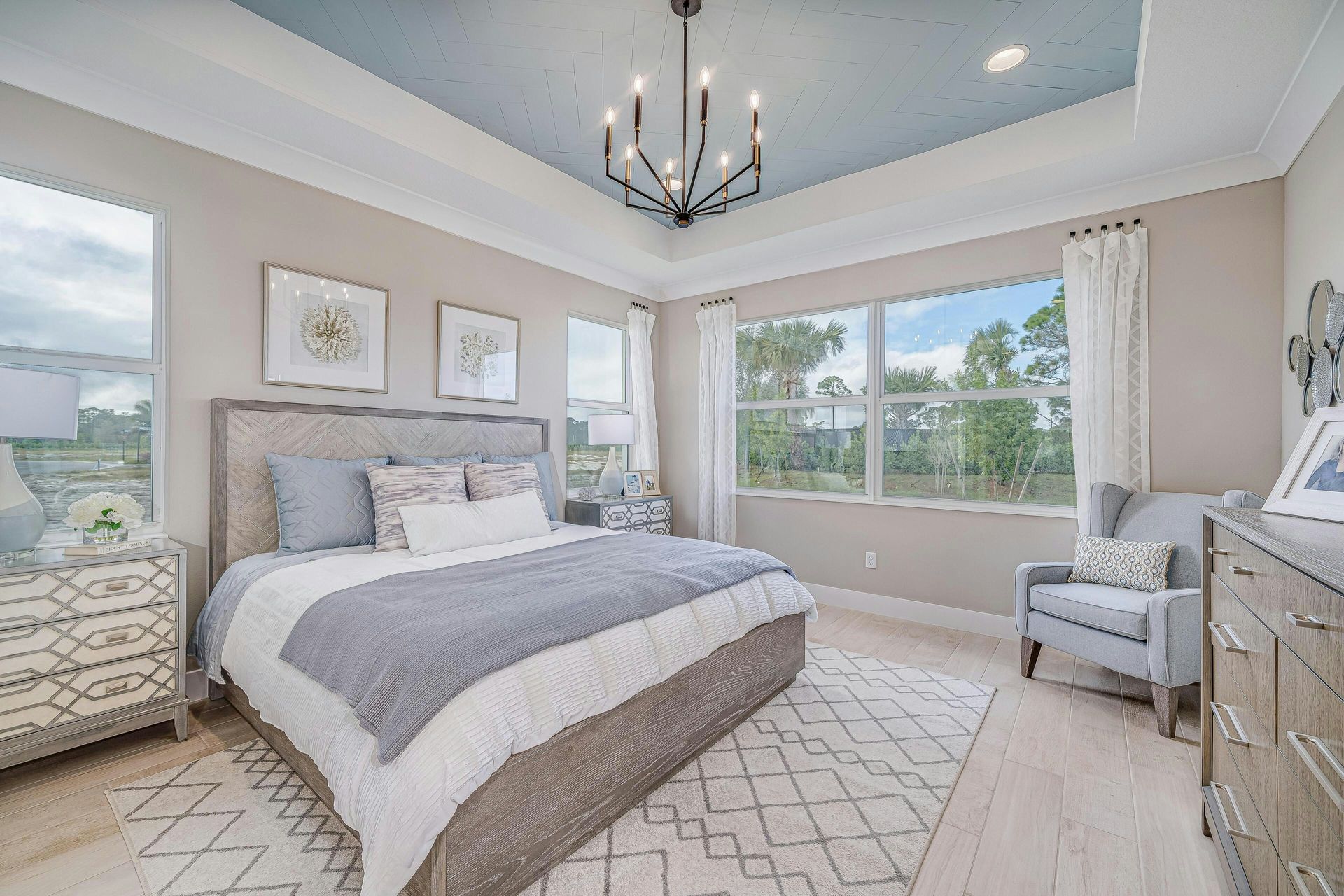 Master Bedroom | Aurora 25