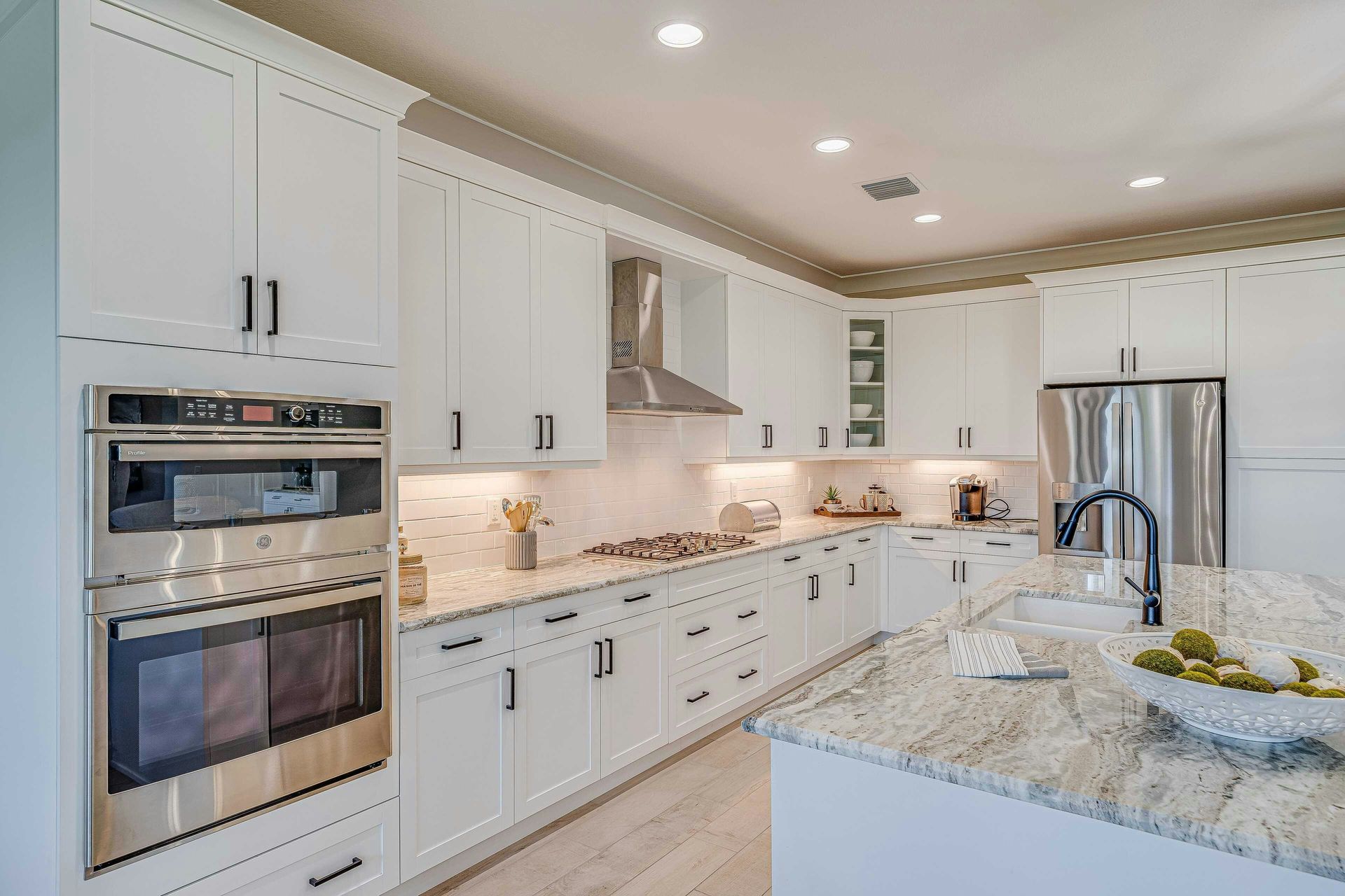 Kitchen | Aurora 25