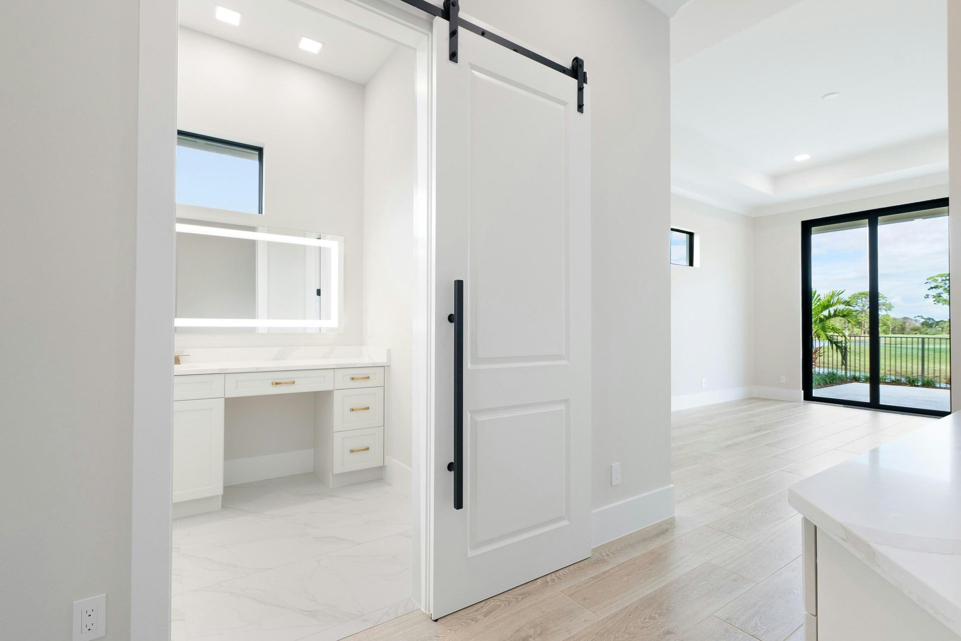 Master Suite Entry  | 109 SE Via Verona