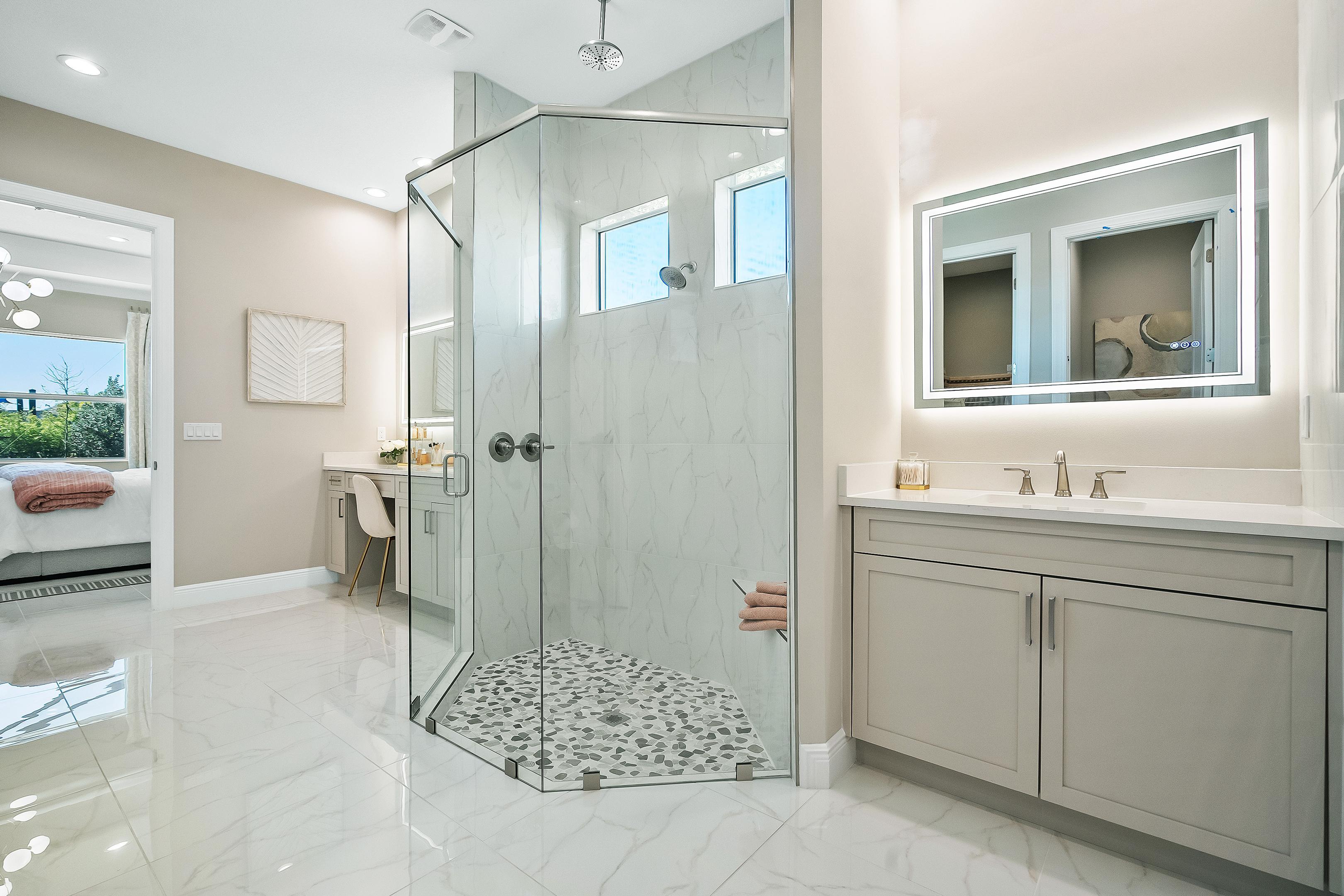 Master Bathroom | Iris Grande