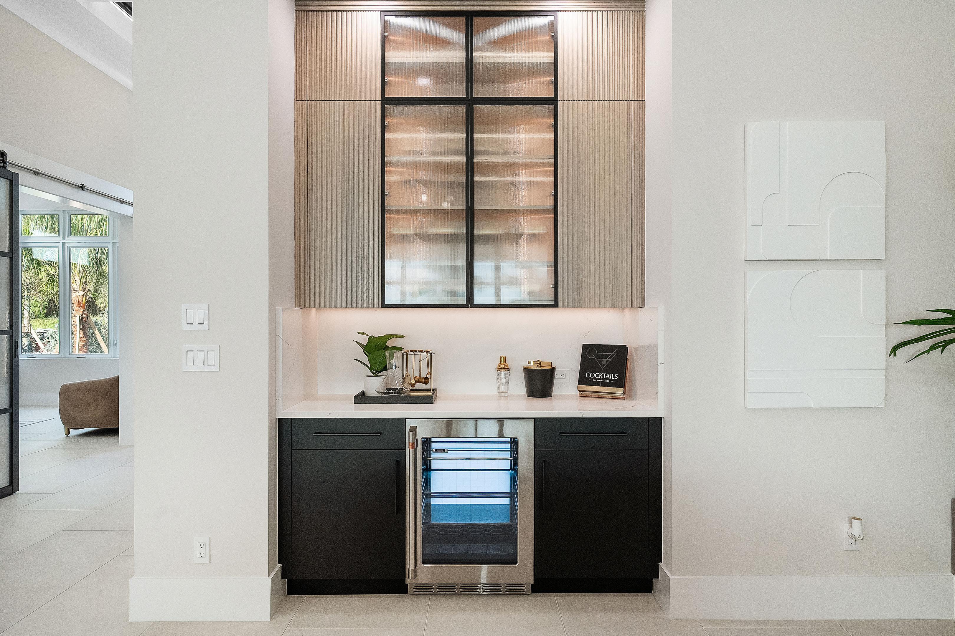 Dry Bar | Riviera Model