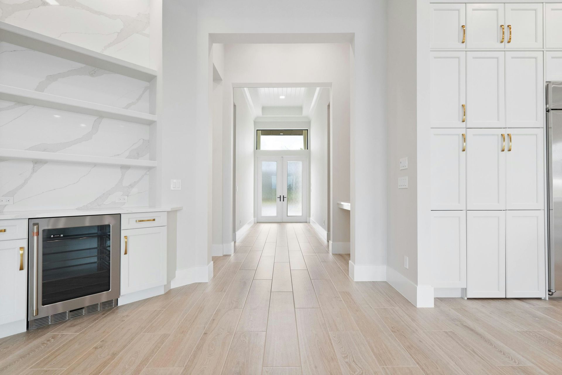 Great Room to Foyer | 109 SE Via Verona