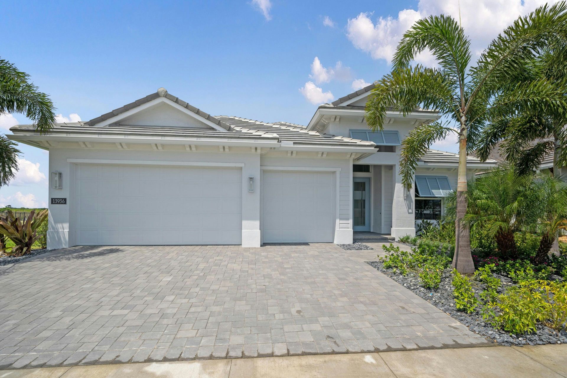 Front Elevation | Mariposa