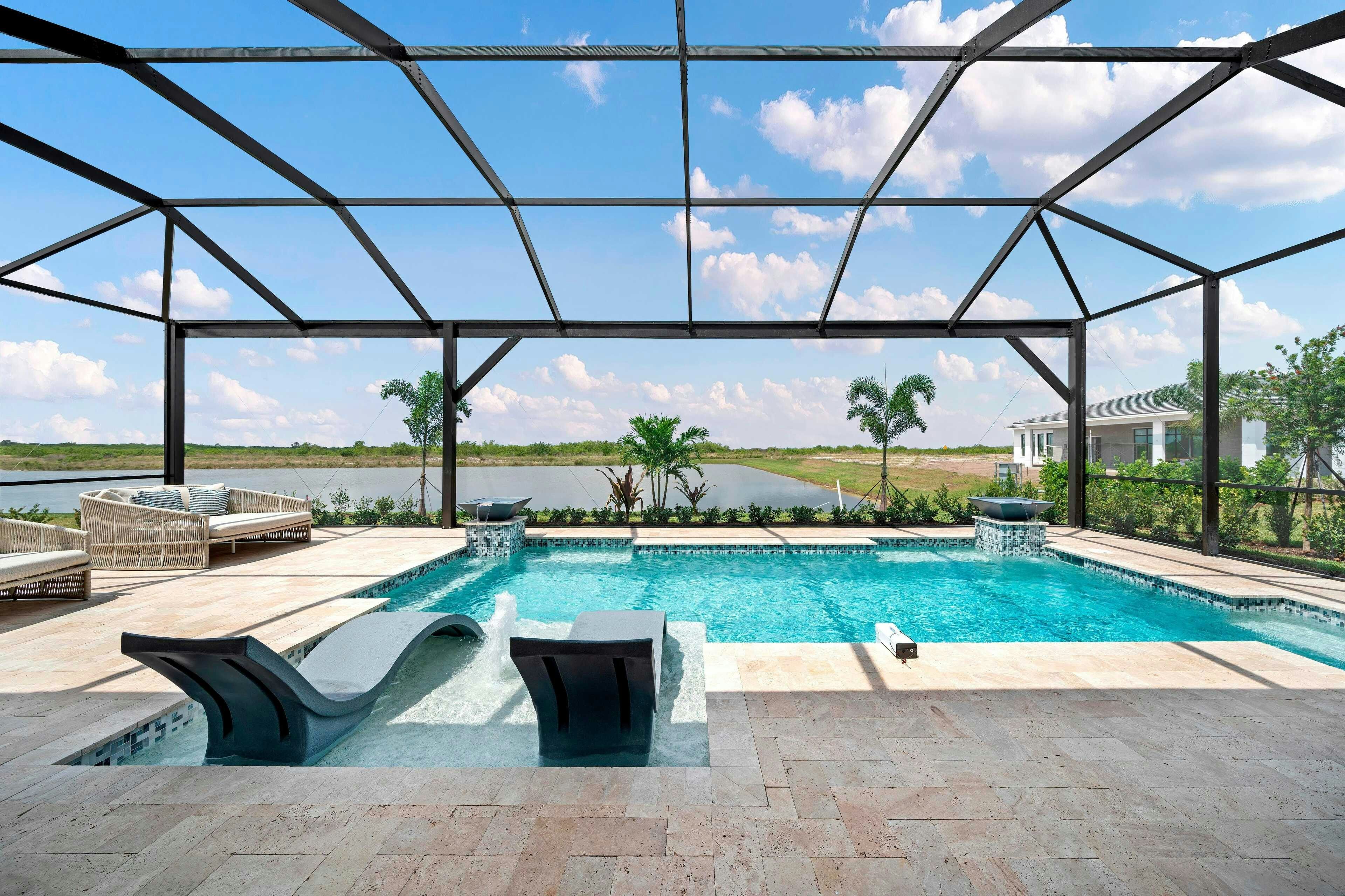 Screened Pool & Pool Deck | Mariposa
