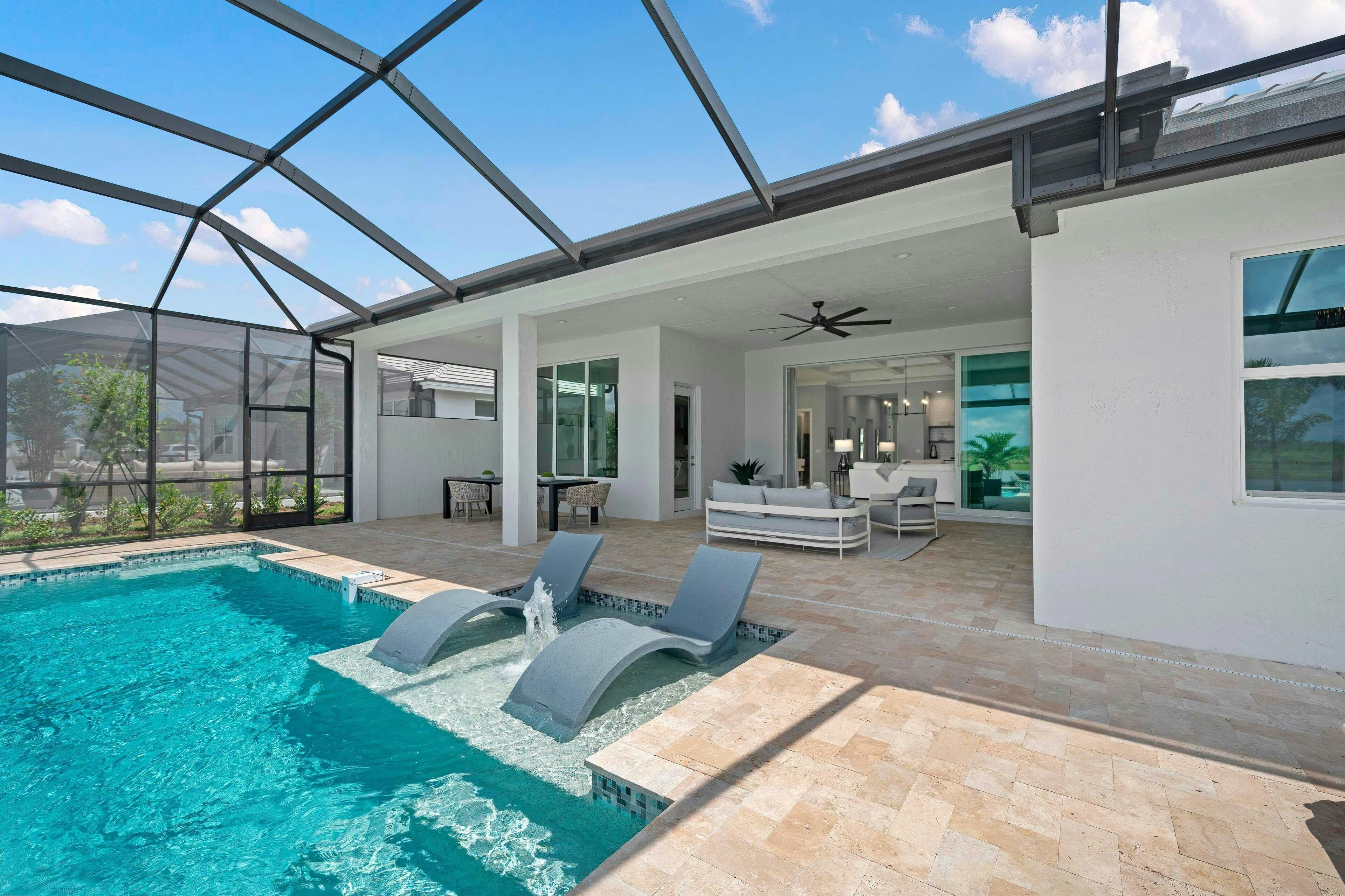 Pool to Lanai | Mariposa