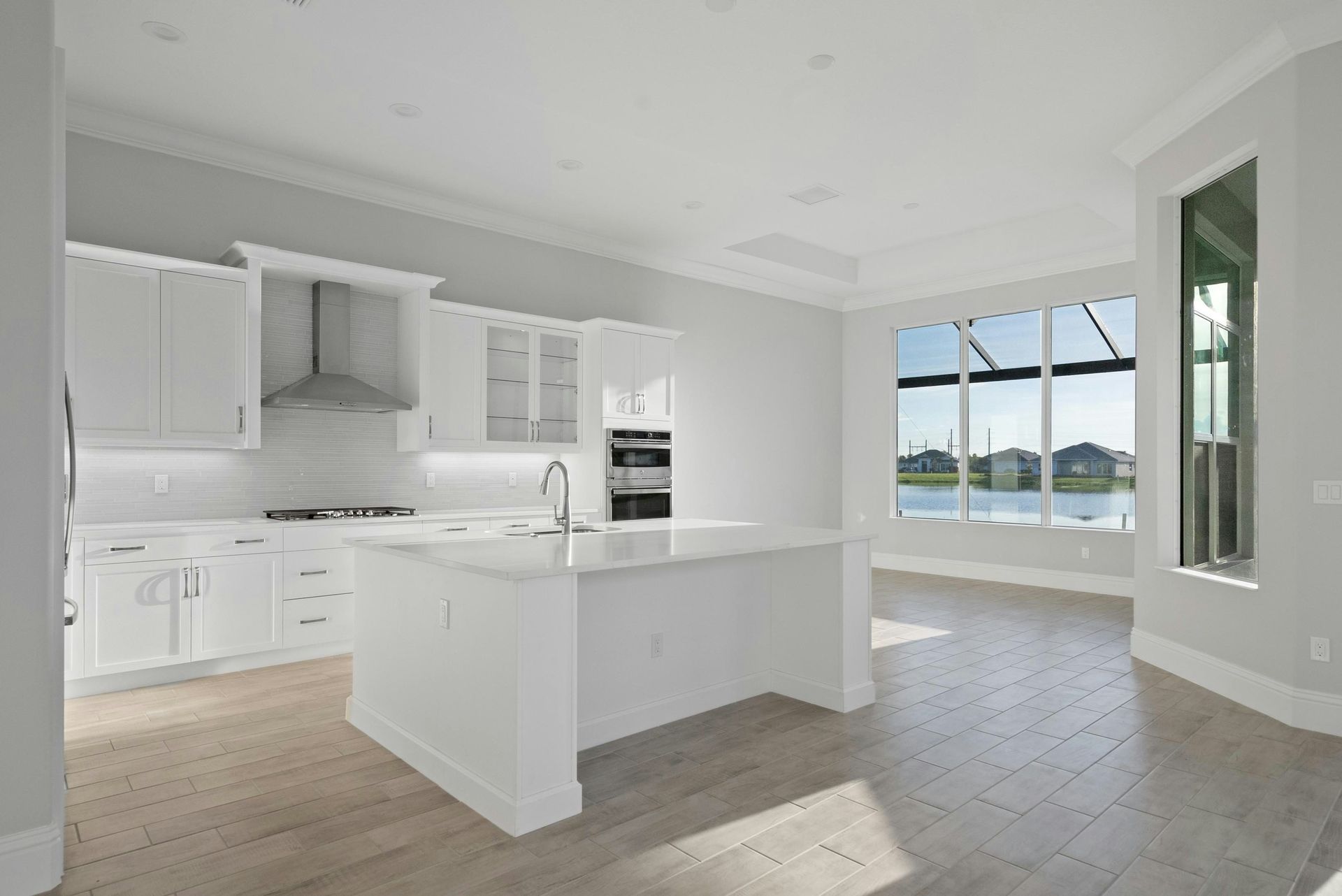 Kitchen and Dining | Monarch Grande Model