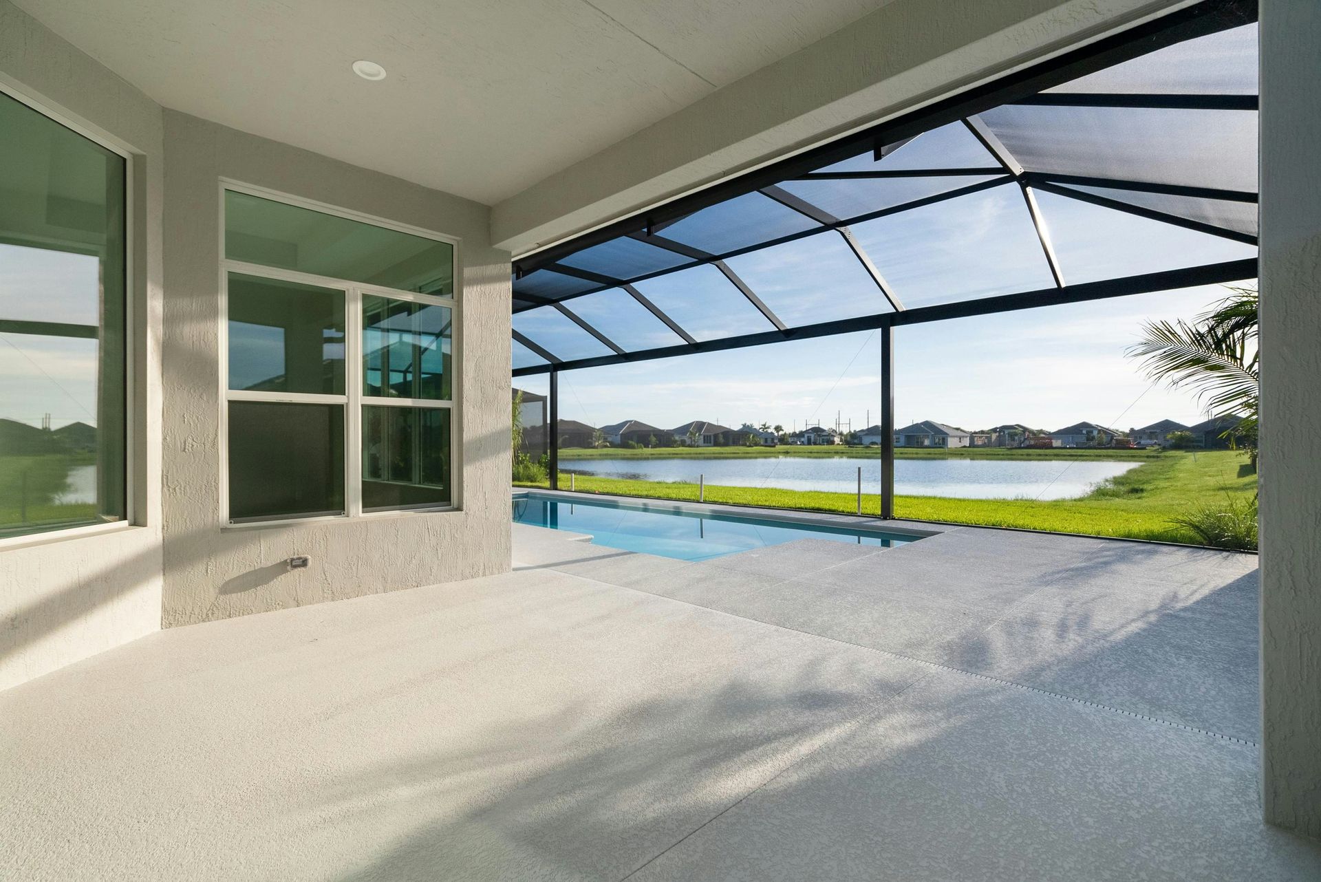 Lanai & Screened Pool | Monarch Grande Model