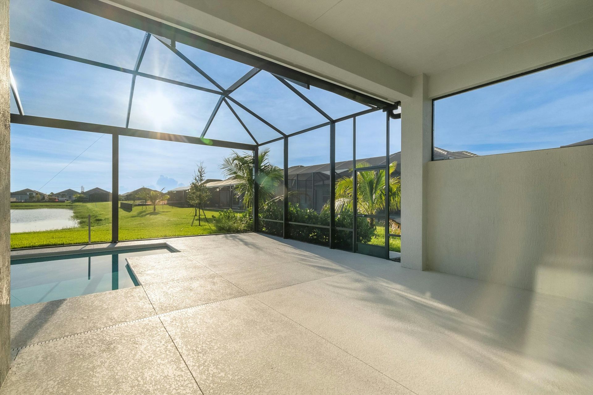 Lanai & Screened Pool | Monarch Grande Model