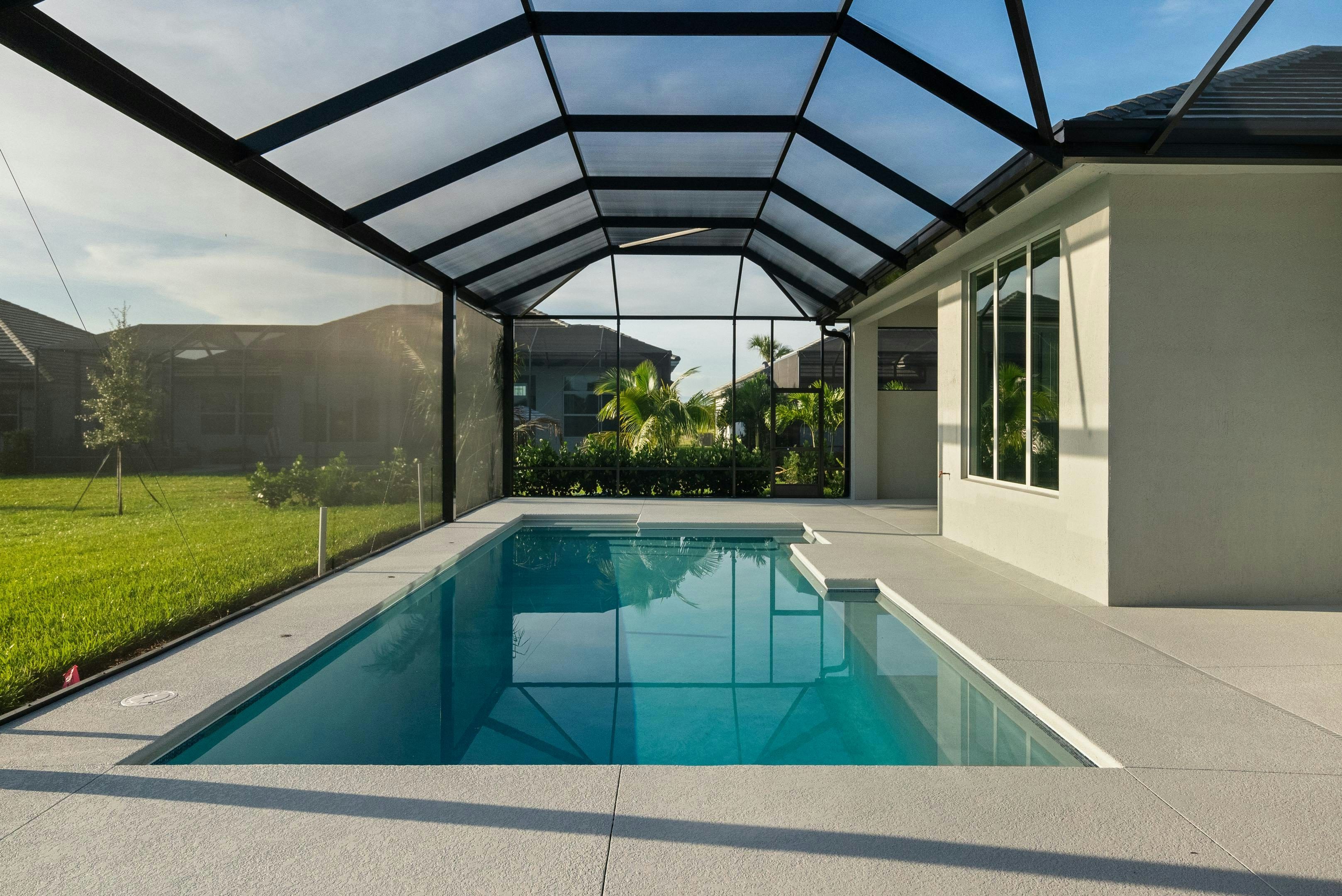 Screened Pool | Monarch Grande Model