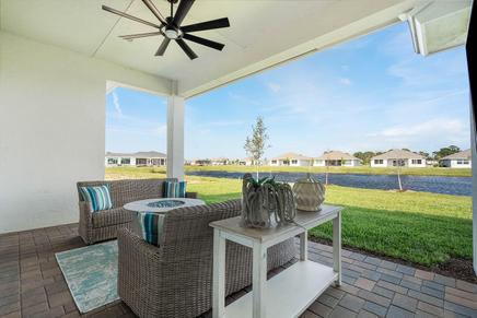 Lanai | Seraphina 23