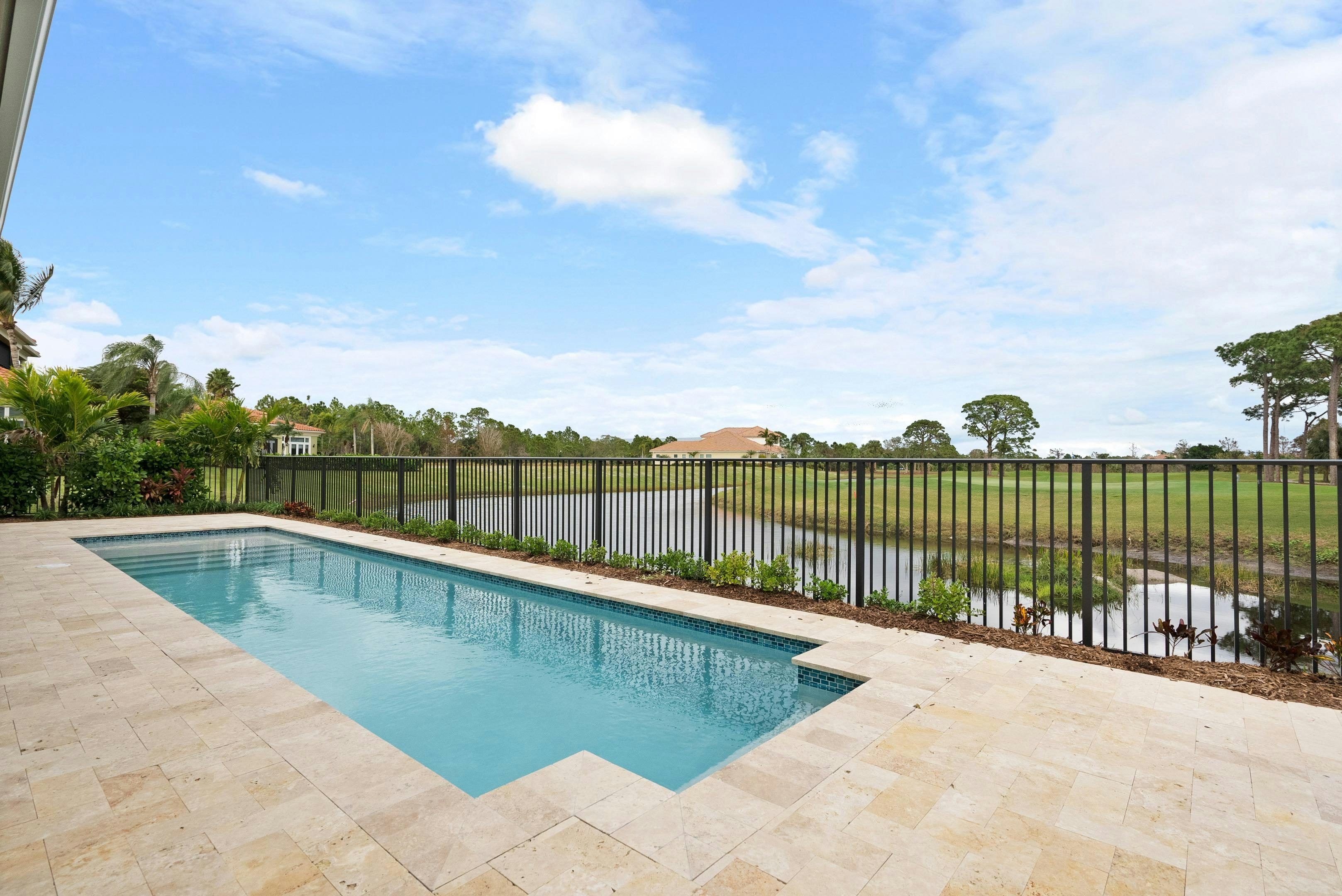 Pool & View | 109 SE Via Verona
