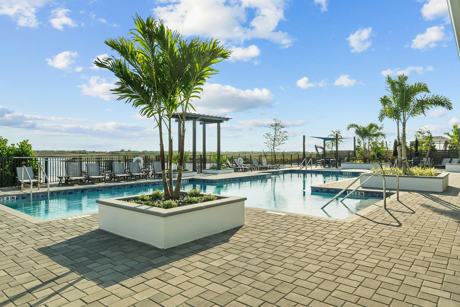 Clubhouse Pool | Belterra Tradition
