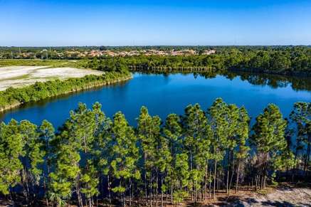 Community Lakes | Bent Pine Preserve