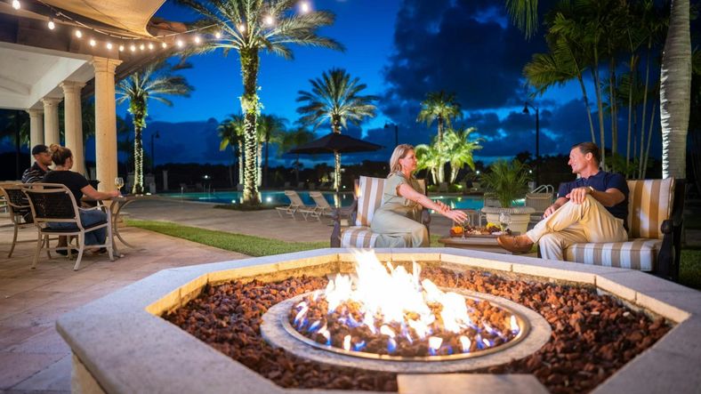 Fire Pit Clubhouse | Tesoro Club