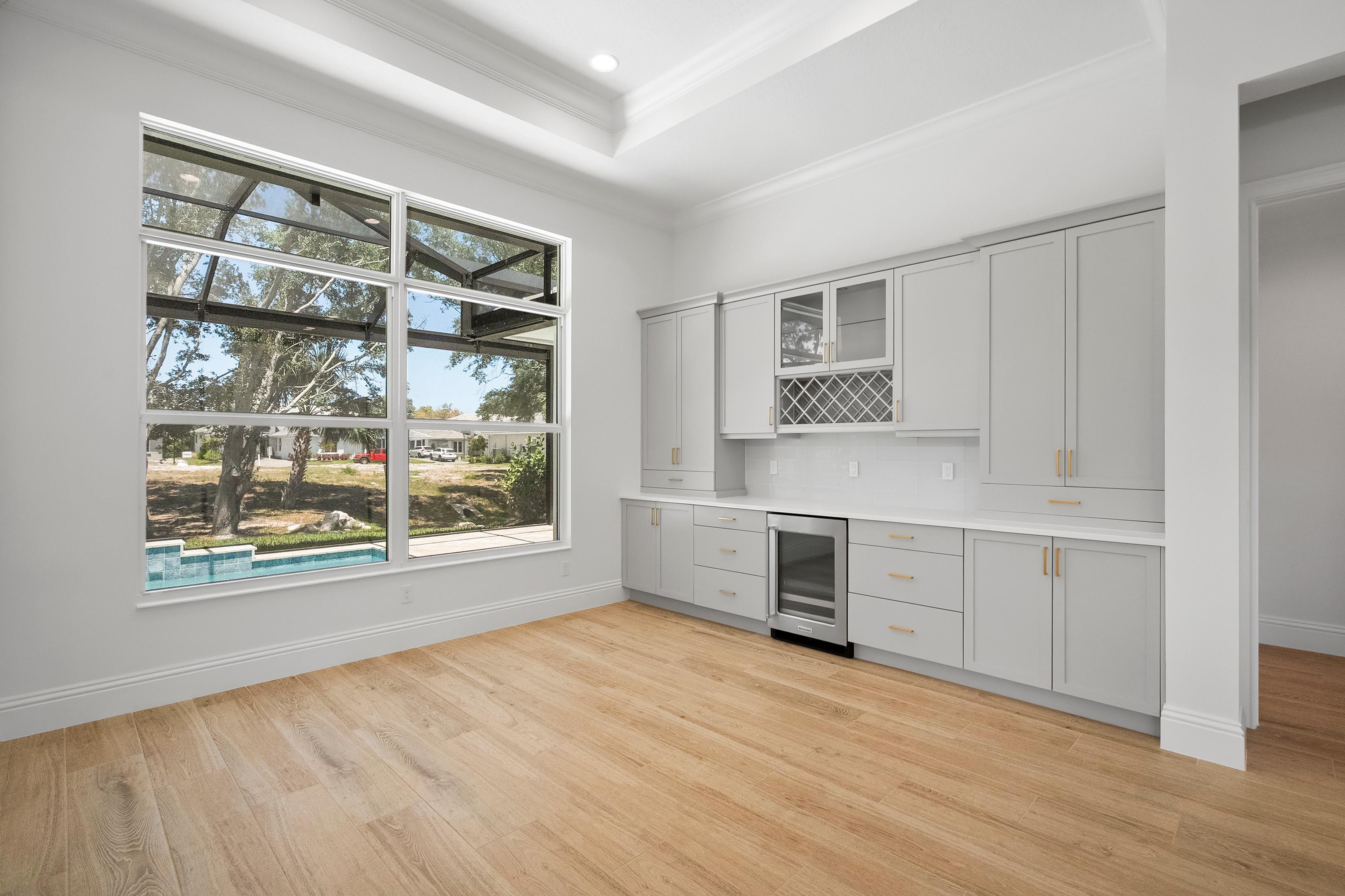 Dining | 4226 Lucaya Point Way
