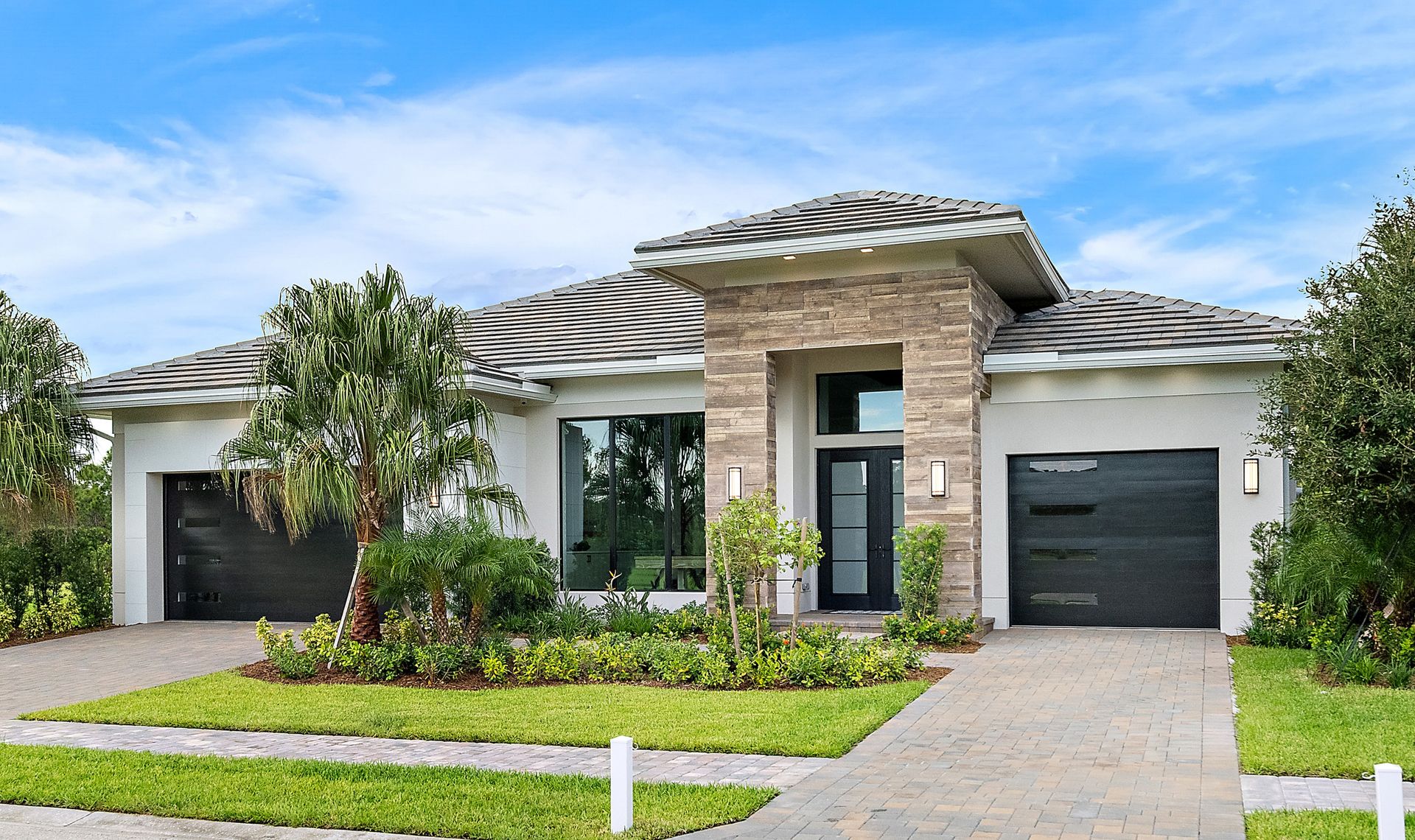 Front Elevation | Keenan Model